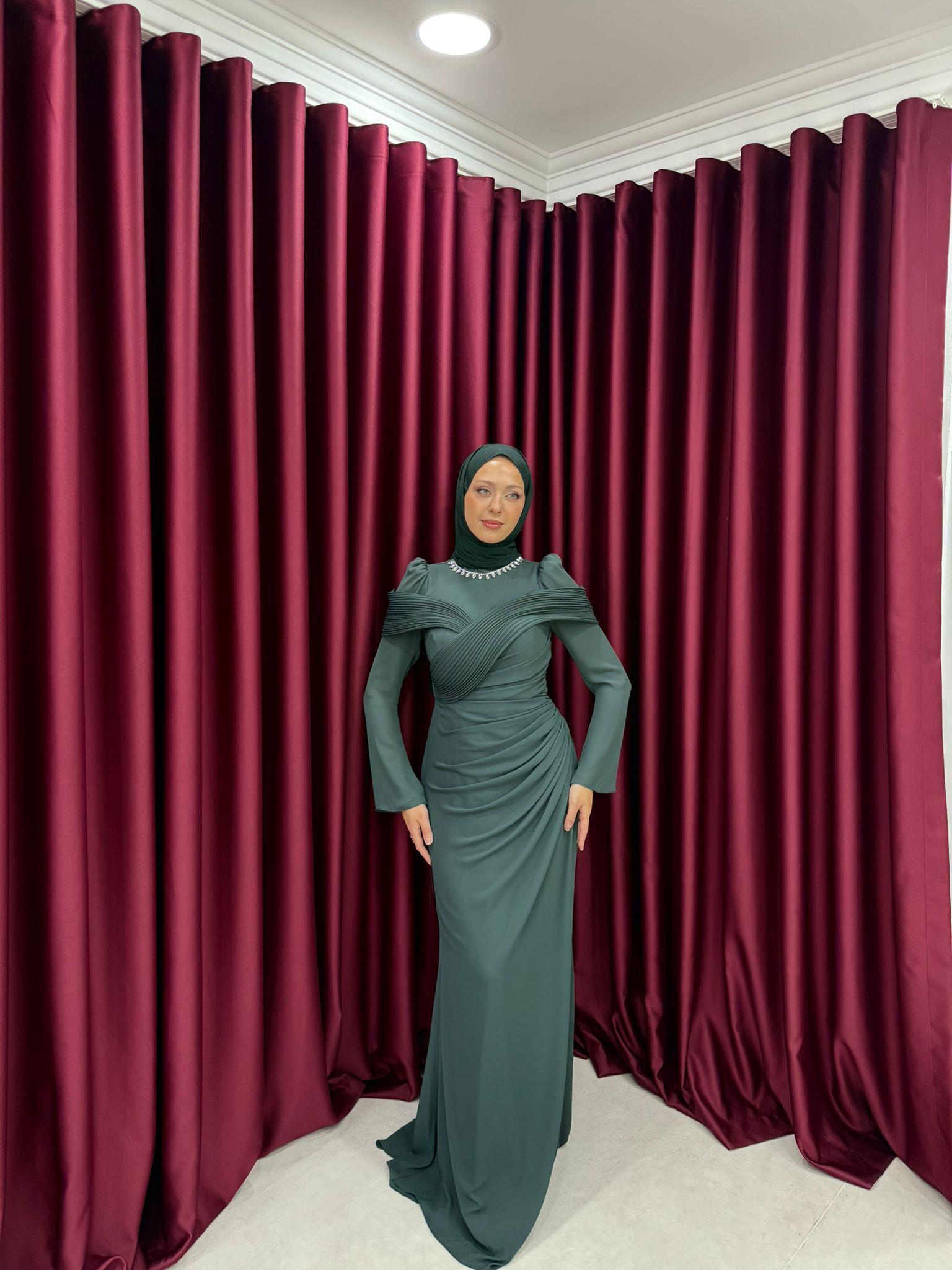 Abiye
Queen Abiye Zümrüt Yeşil