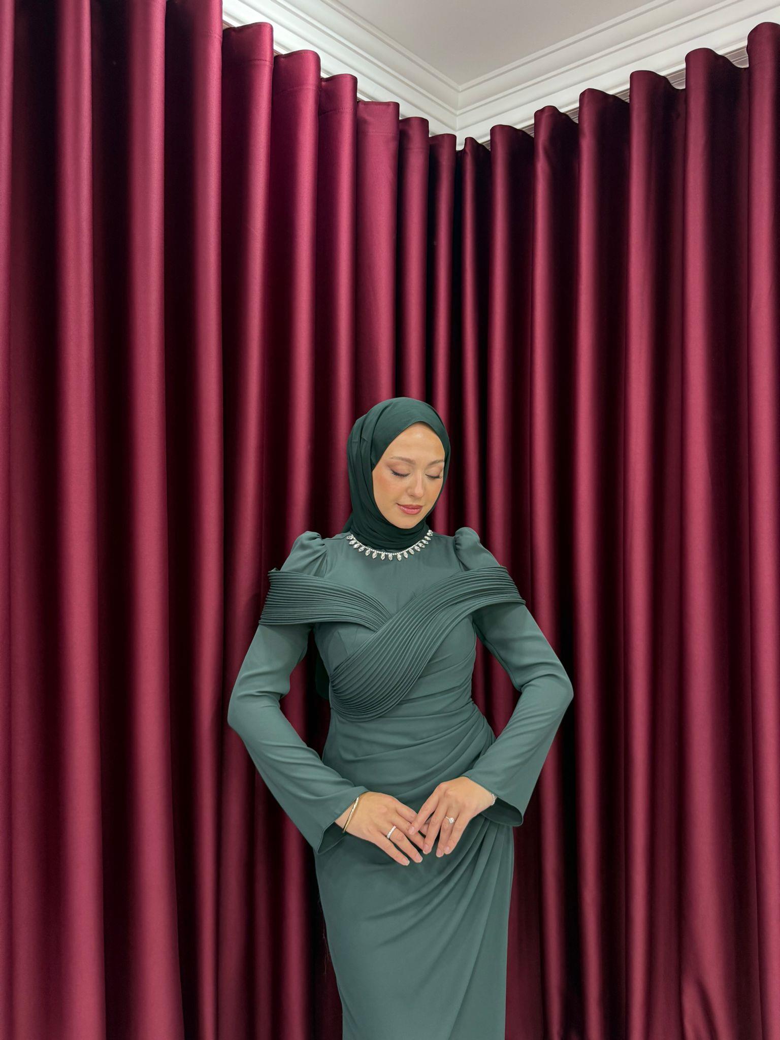 Abiye
Queen Abiye Zümrüt Yeşil