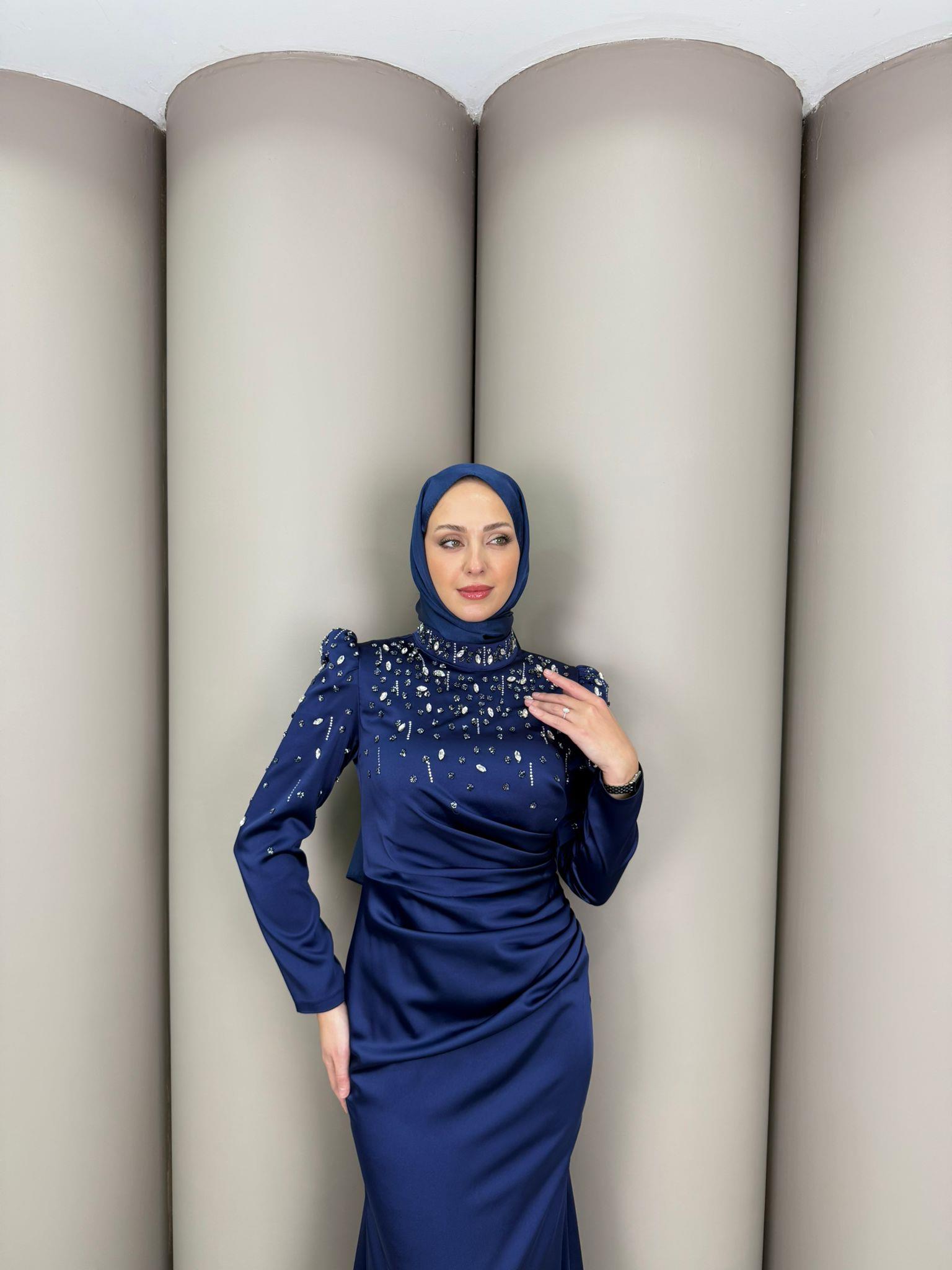 Abiye
Ruby  Abiye Lacivert