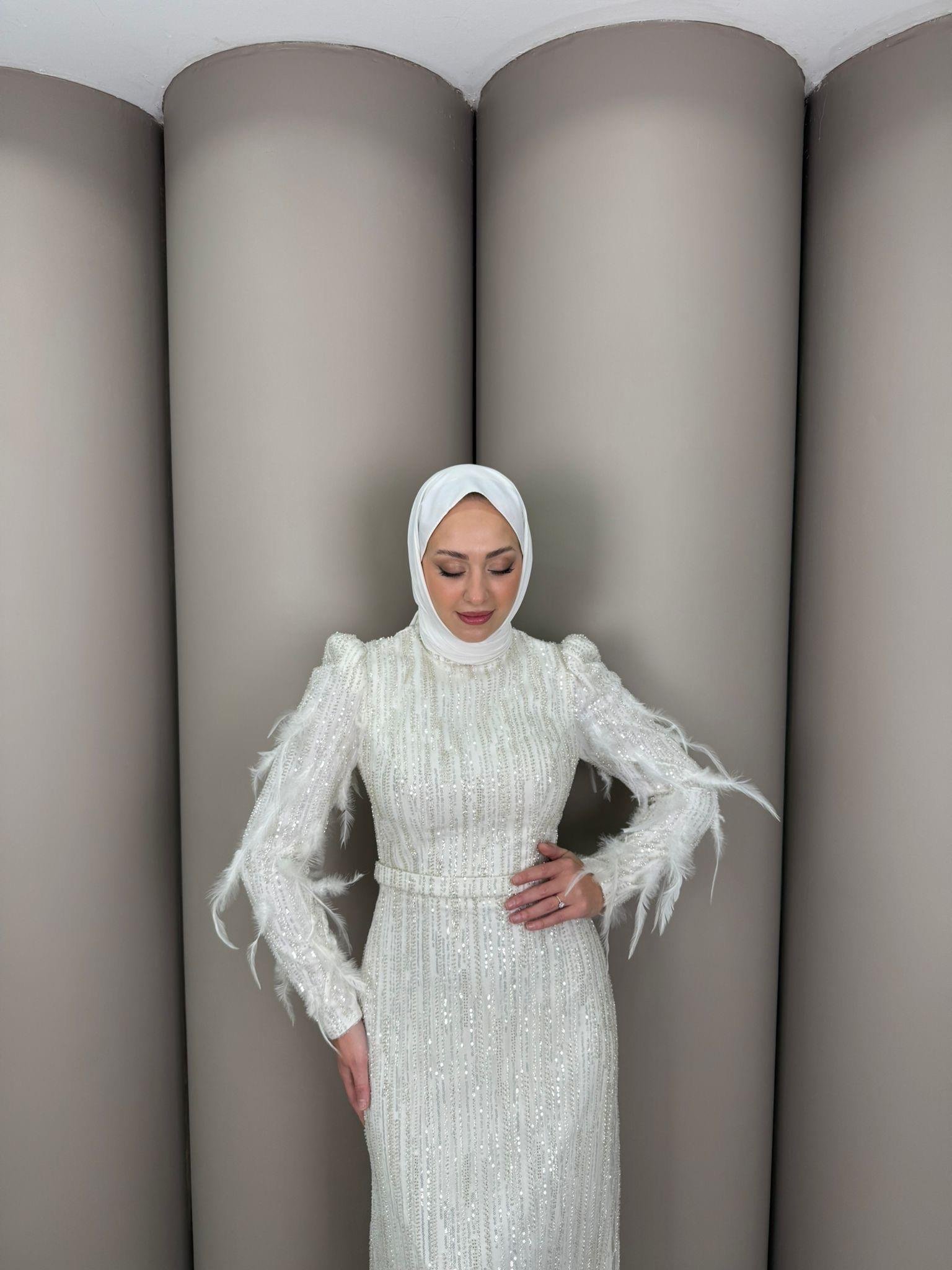 Abiye
Selena Abiye Beyaz