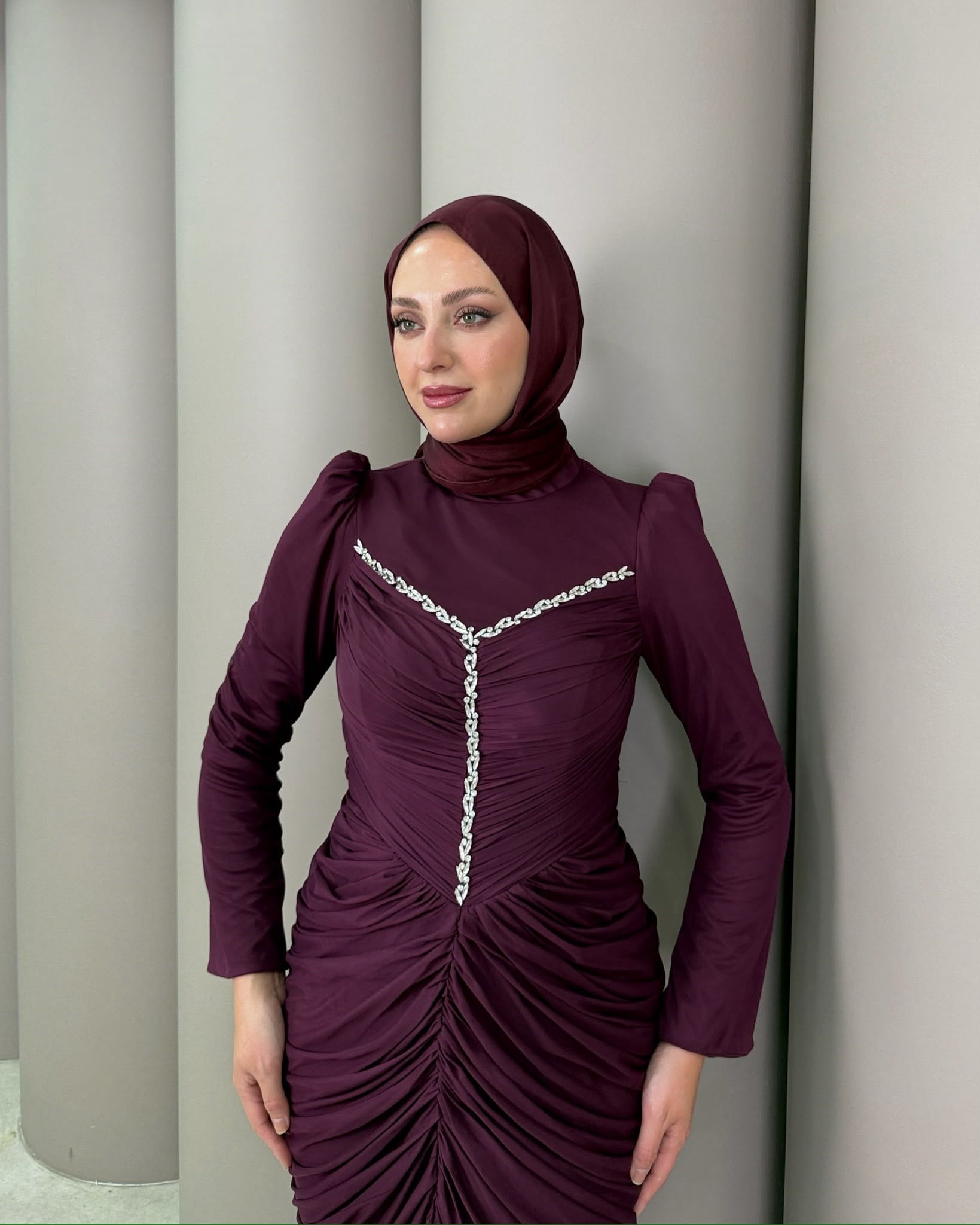 Abiye
Sister Abiye Bordo