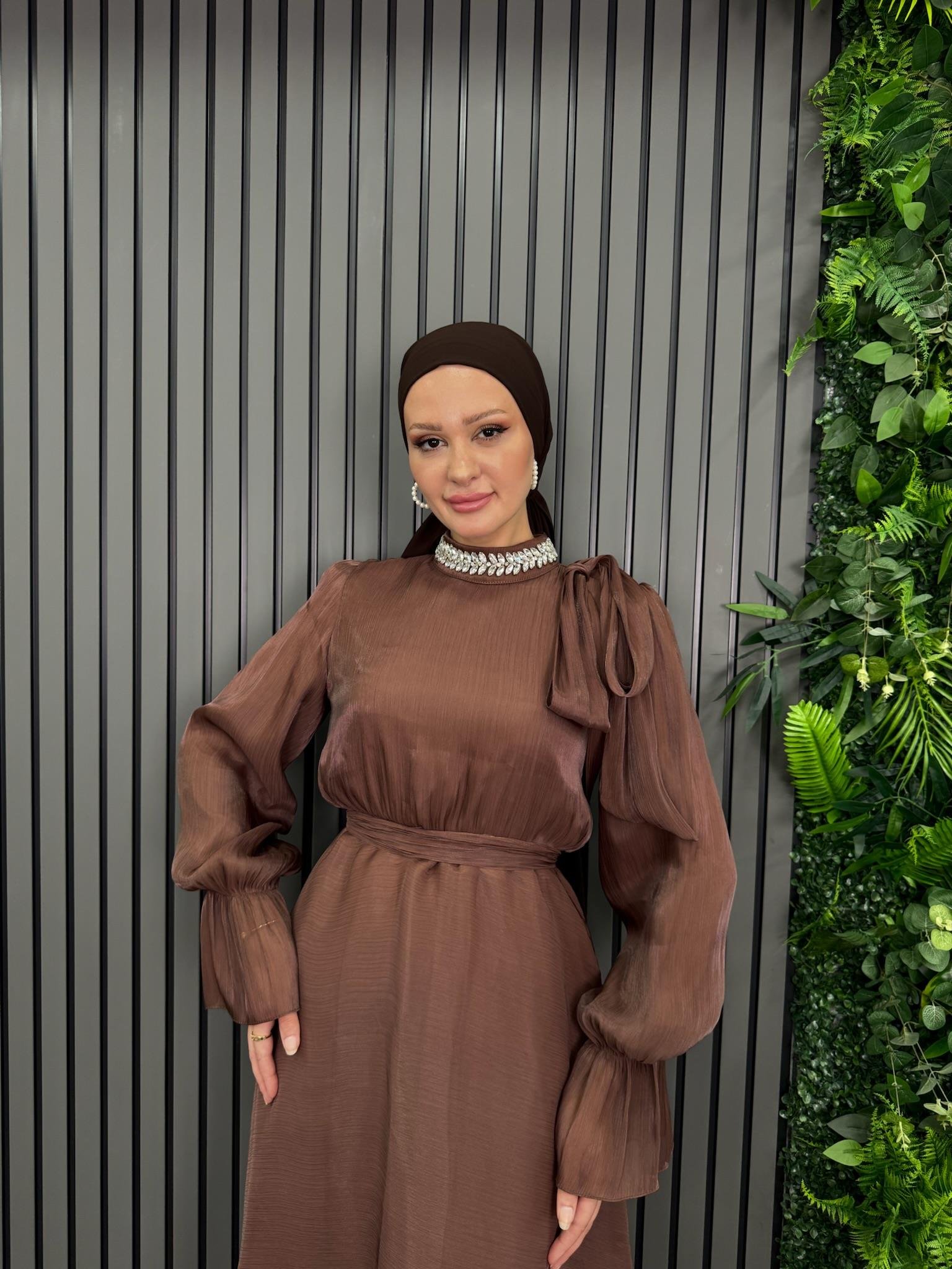 Abiye
Solea Abiye Sütlü Kahve