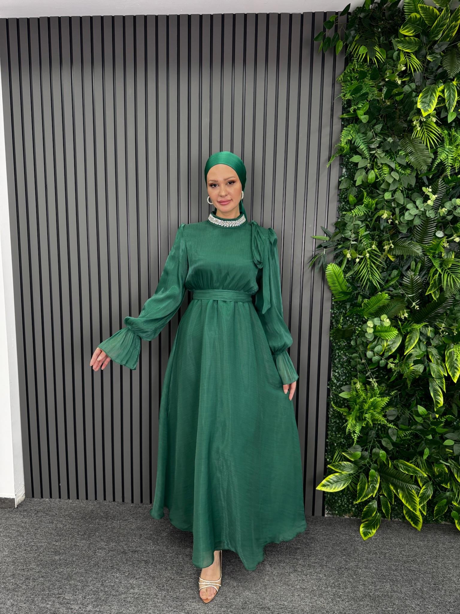 Abiye
Solea Abiye Zümrüt Yeşil