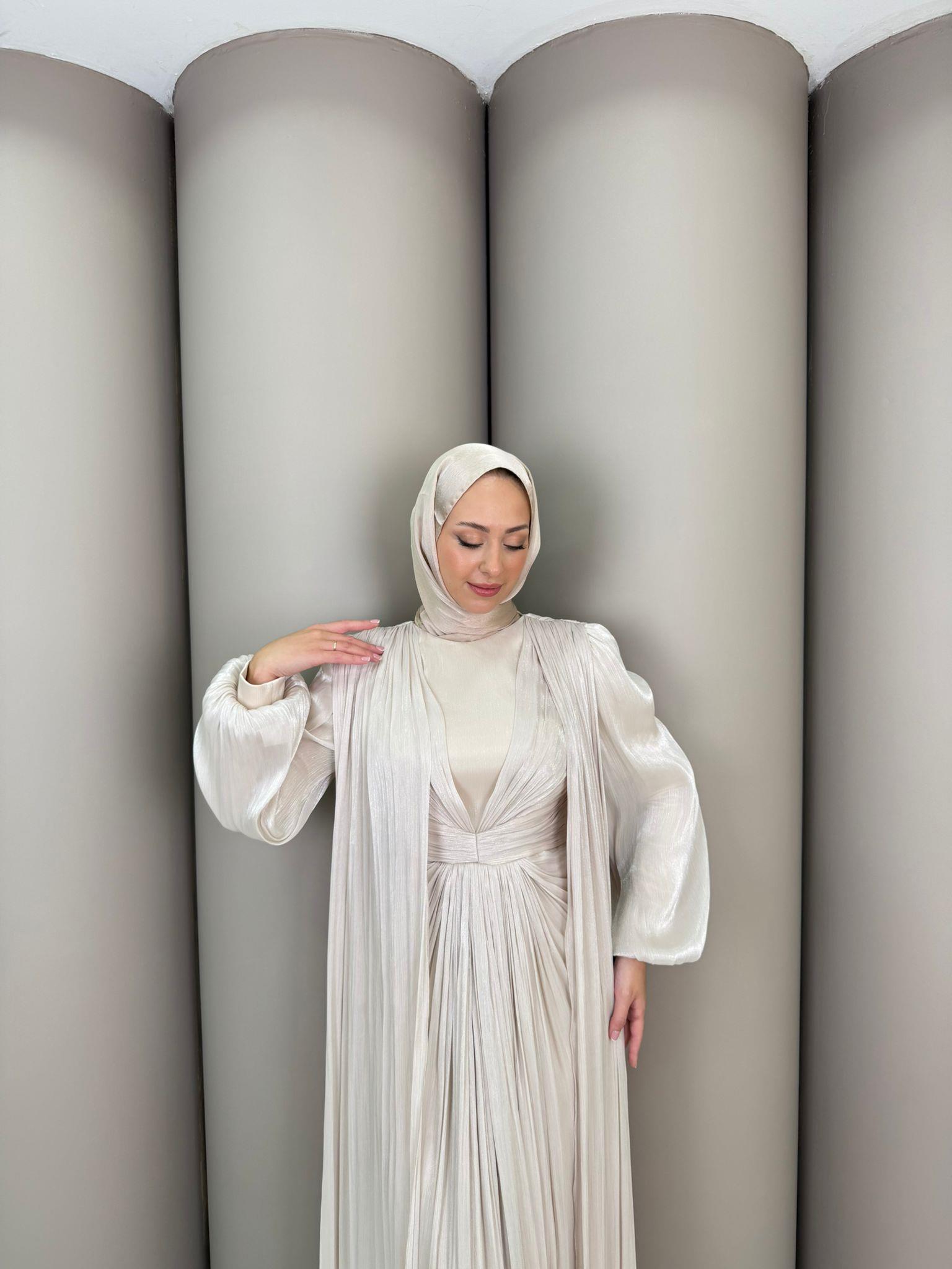 Abiye
Velora Abiye Taş