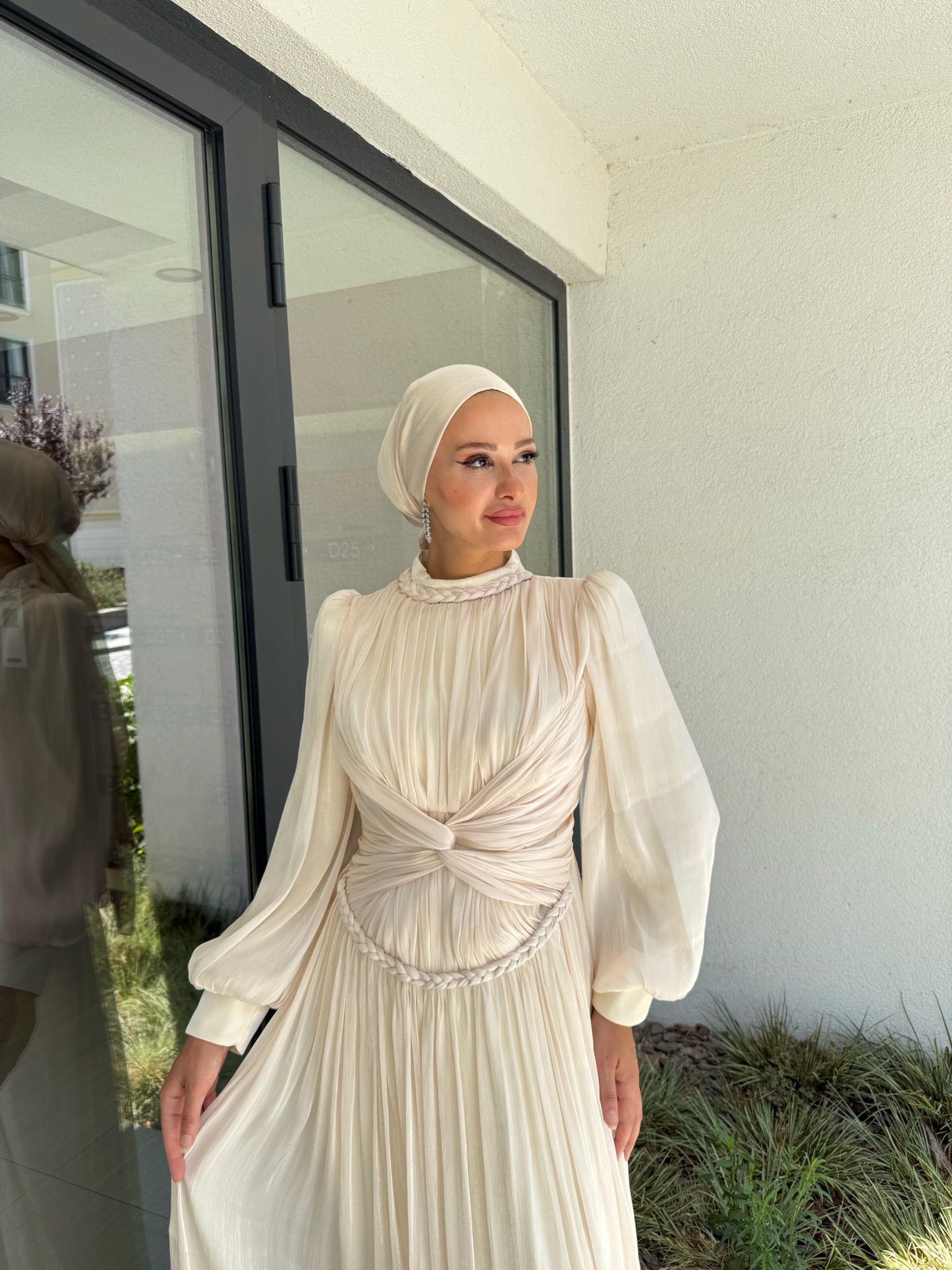 Abiye
Zerya Abiye Bej