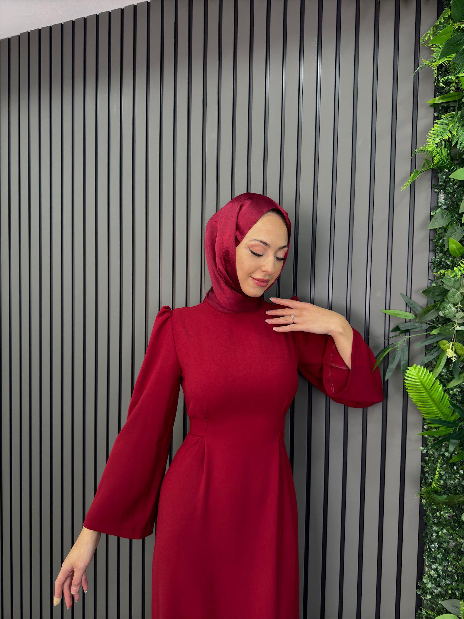 Elbise
Kendinden Kemerli Elbise Bordo