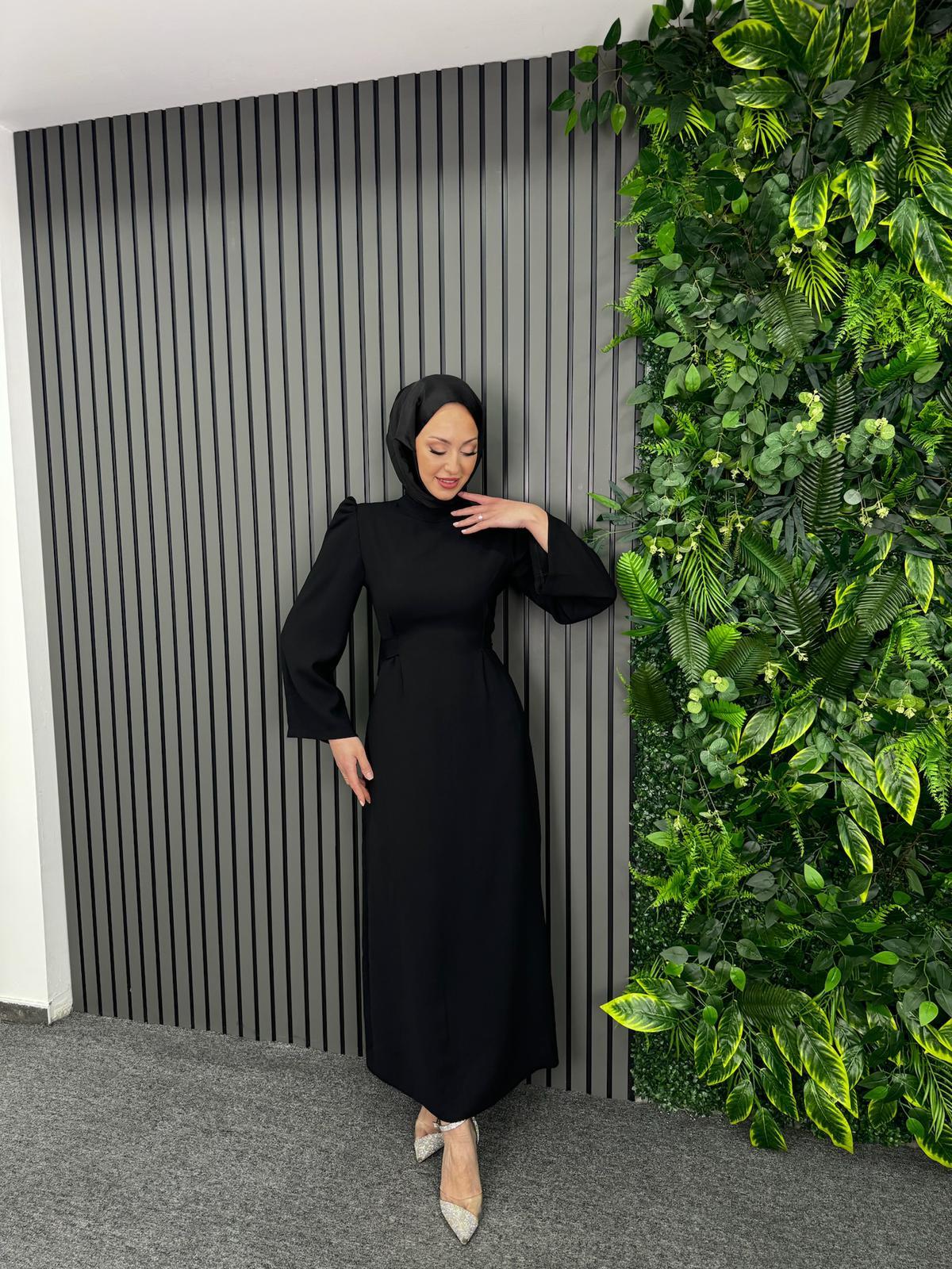 Elbise
Kendinden Kemerli Elbise Siyah