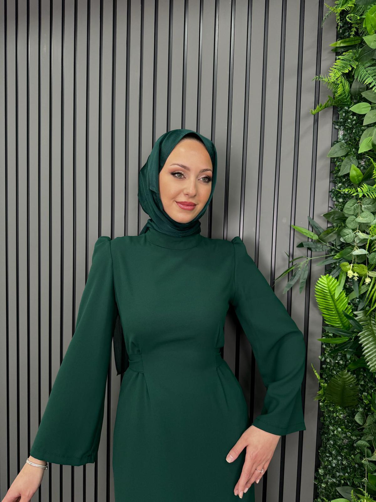 Elbise
Kendinden Kemerli Elbise Zümrüt Yeşili