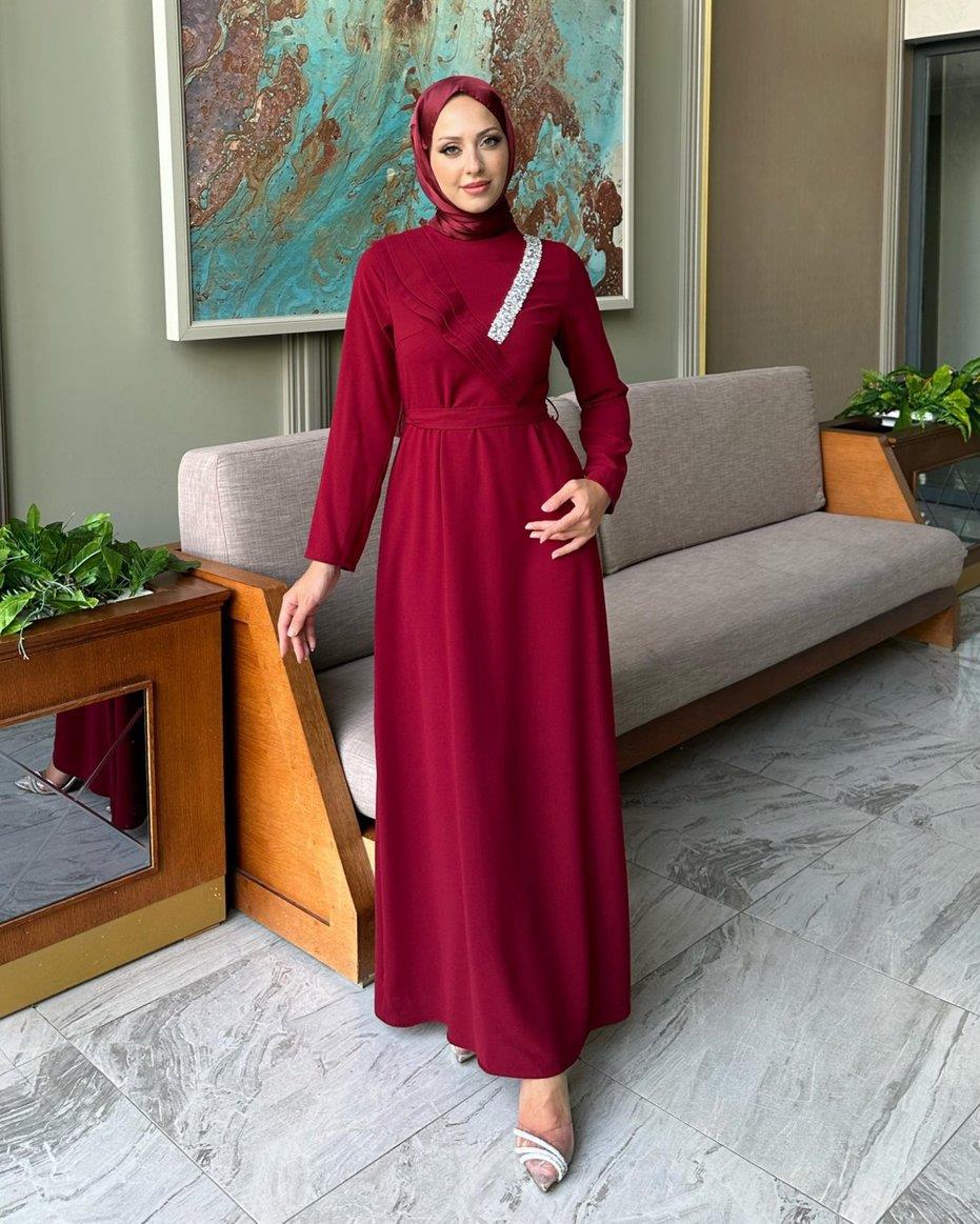 En Yeniler
Tek Omuzu İşlemeli Elbise Bordo