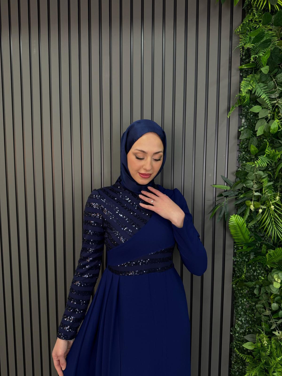 En Yeniler
Berna Abiye Lacivert