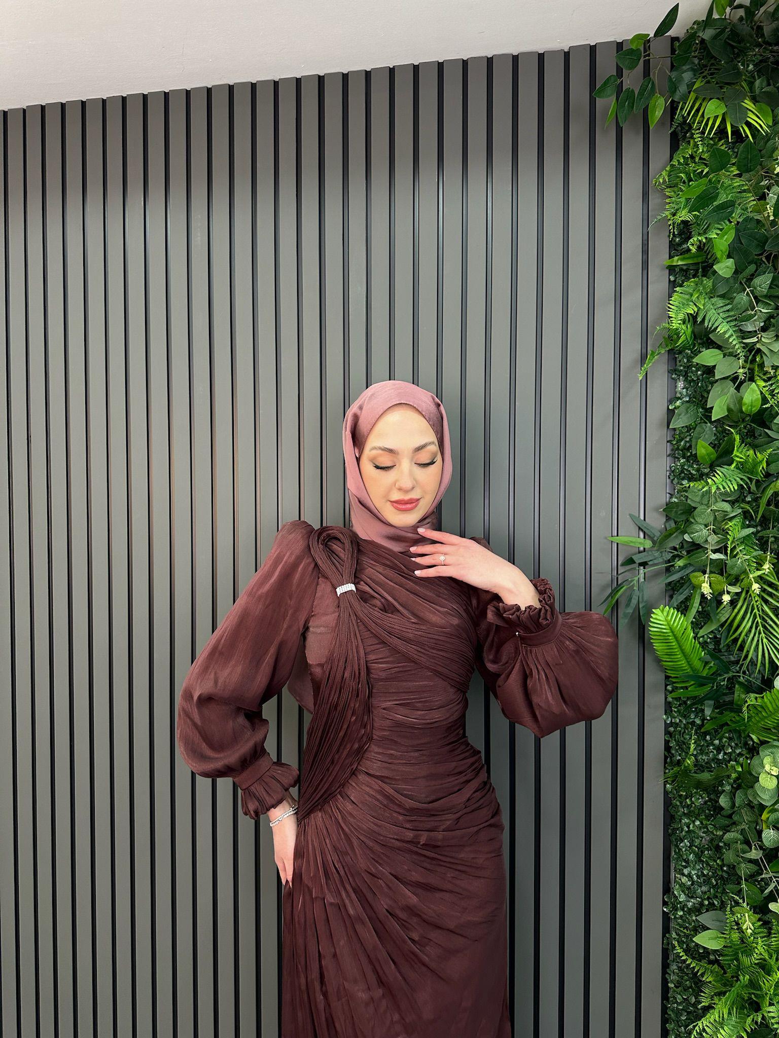 En Yeniler
Eftelya Abiye Acı Kahve