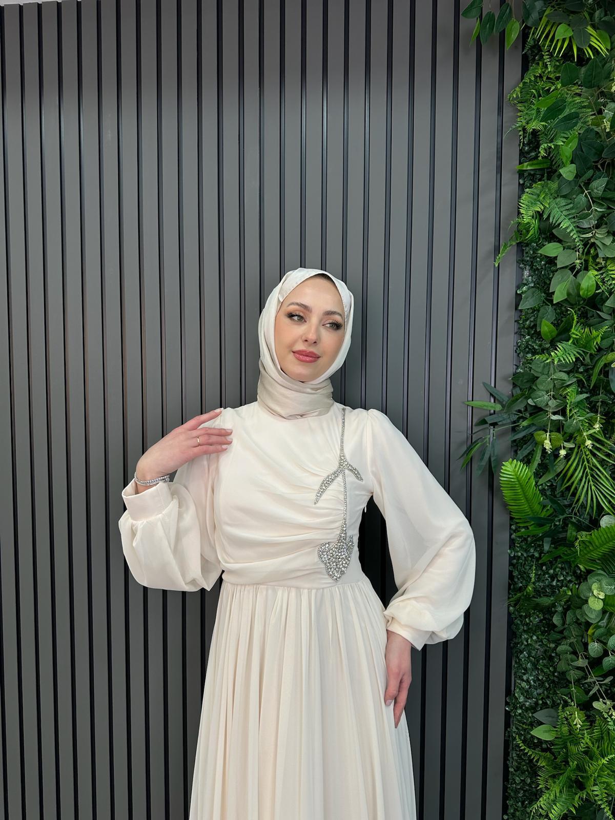 En Yeniler
Ender Abiye Bej