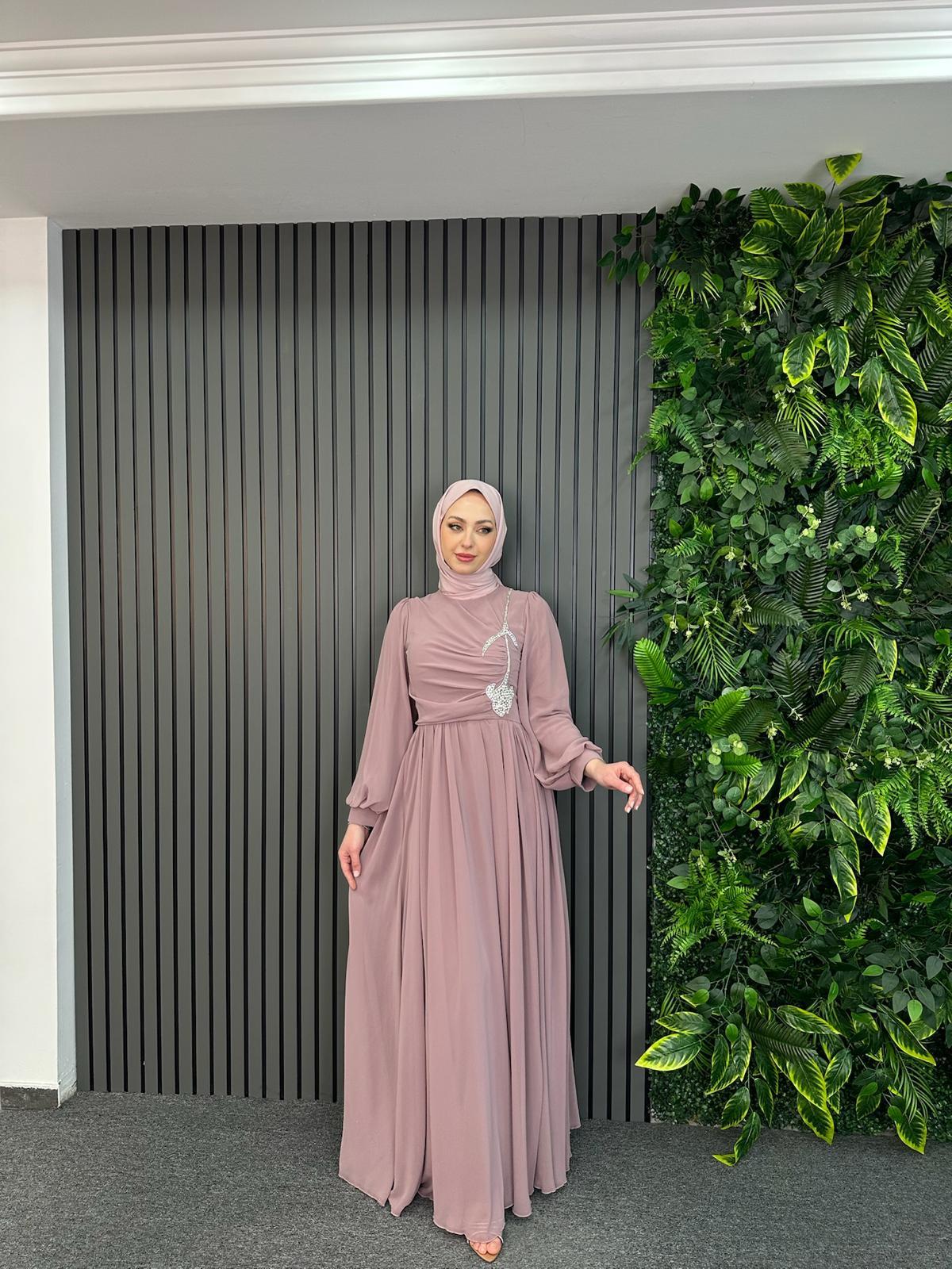 En Yeniler
Ender Abiye Gül Kurusu