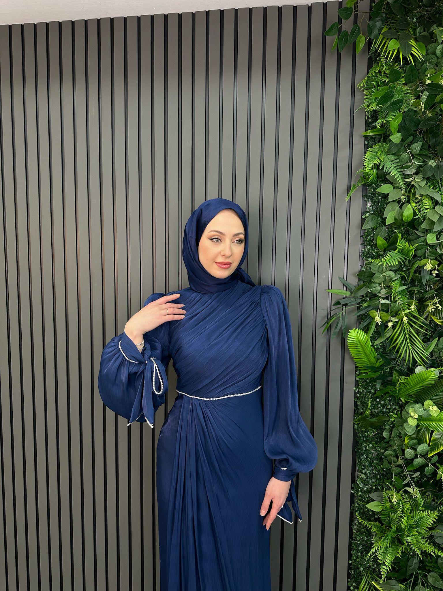 En Yeniler
Lidya Abiye Lacivert