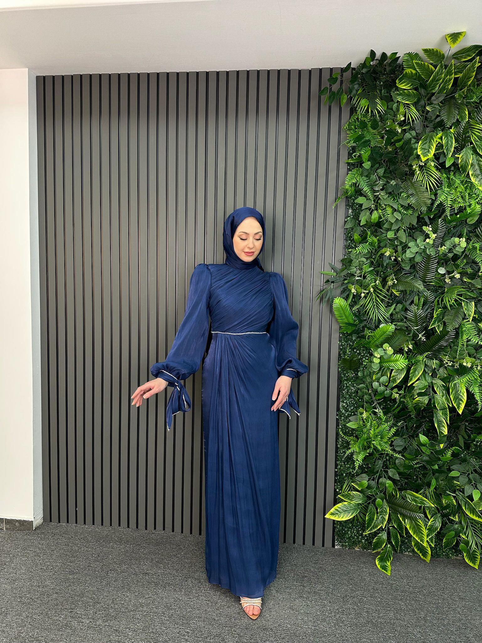 En Yeniler
Lidya Abiye Lacivert