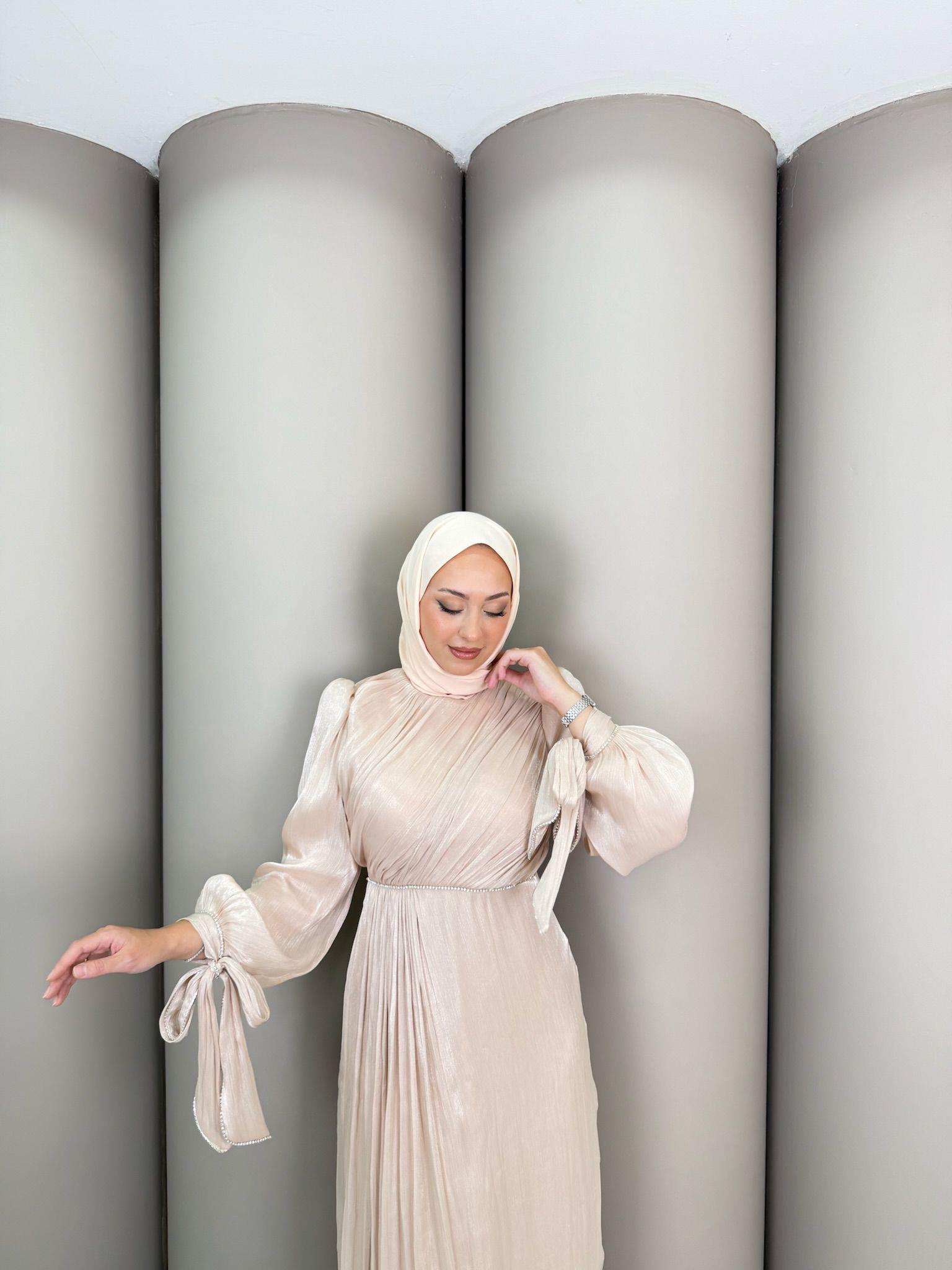 En Yeniler
Lidya Abiye Şampanya Rengi