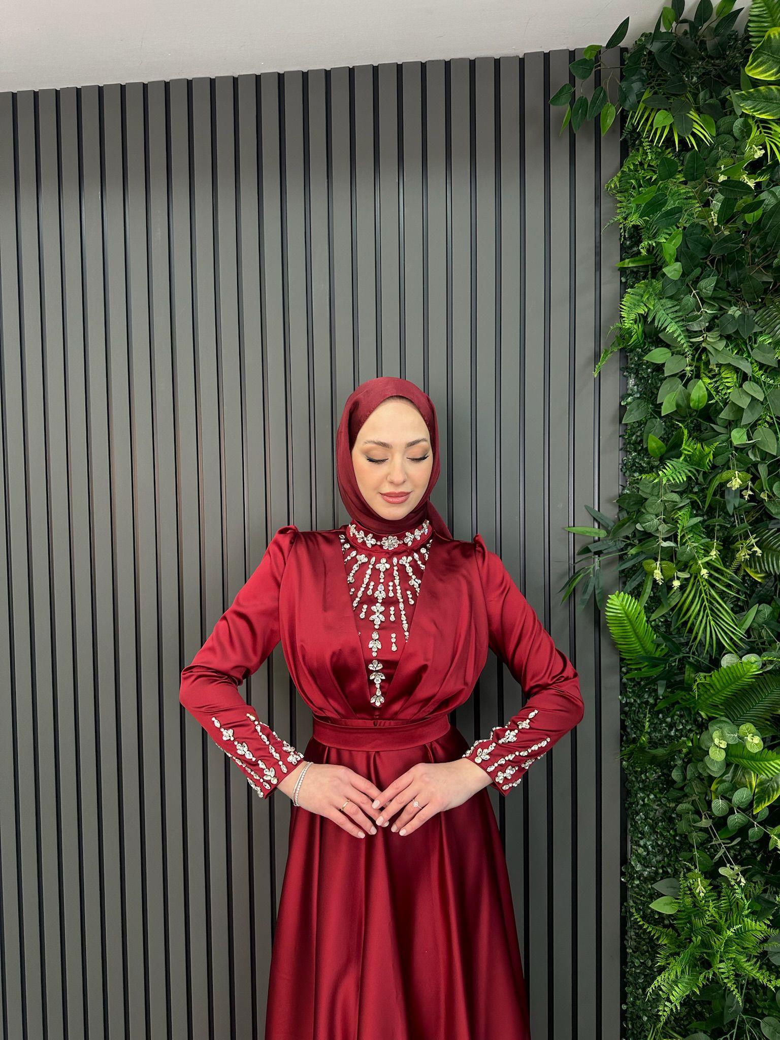 En Yeniler
Lucia Abiye Bordo