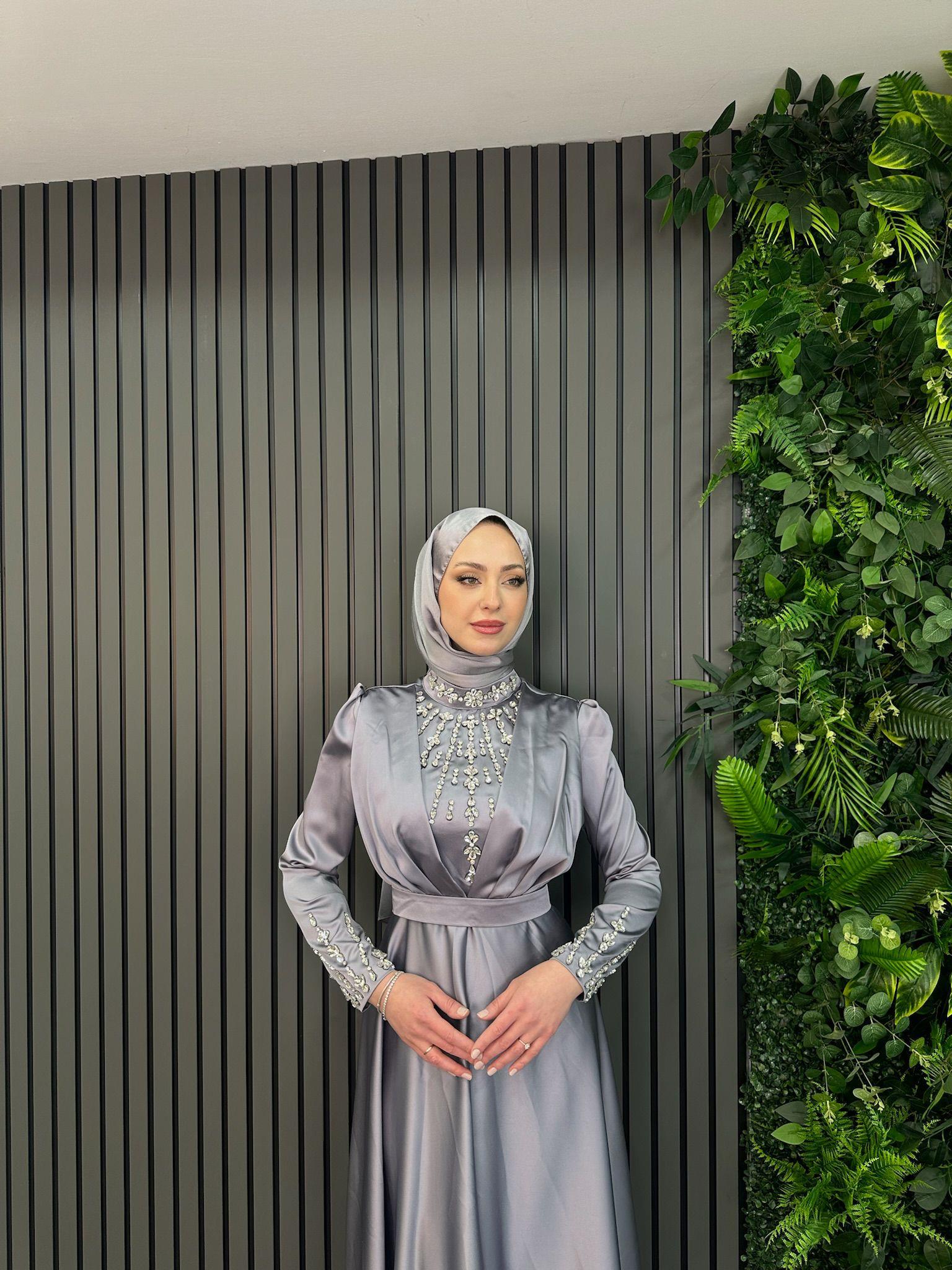 En Yeniler
Lucia Abiye Gri