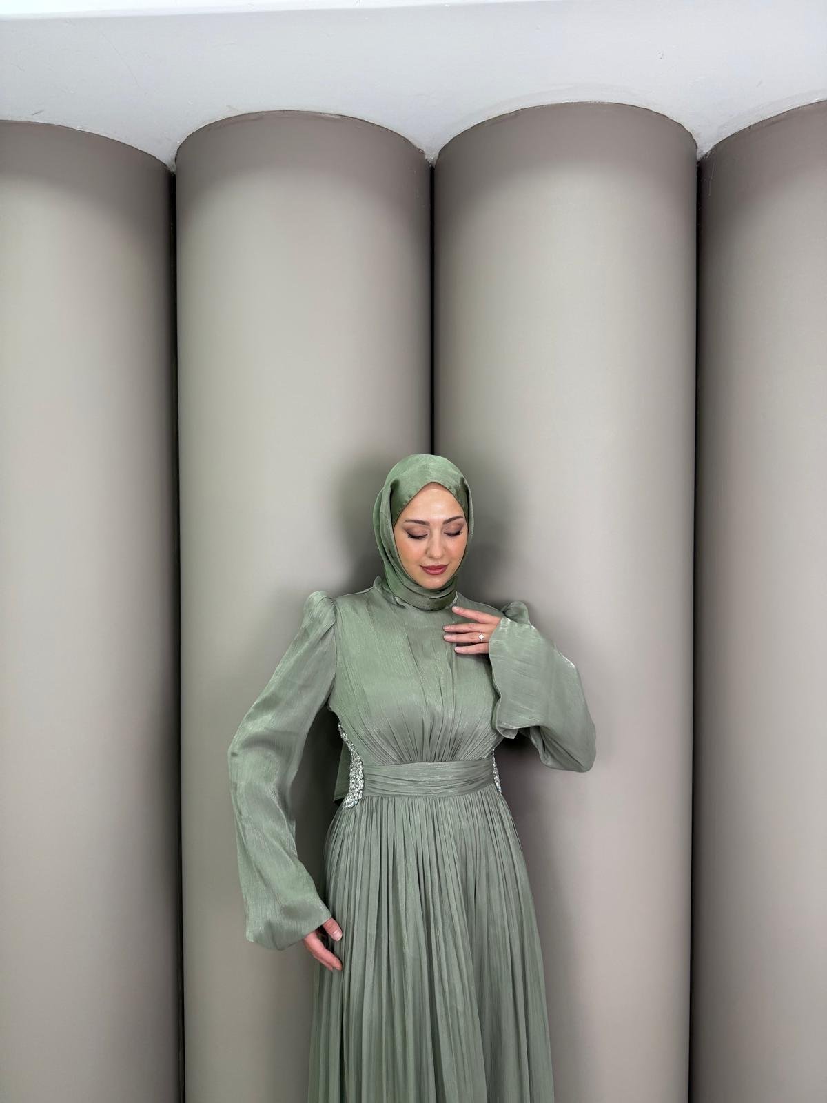 En Yeniler
Luness Abiye Küf Yeşil