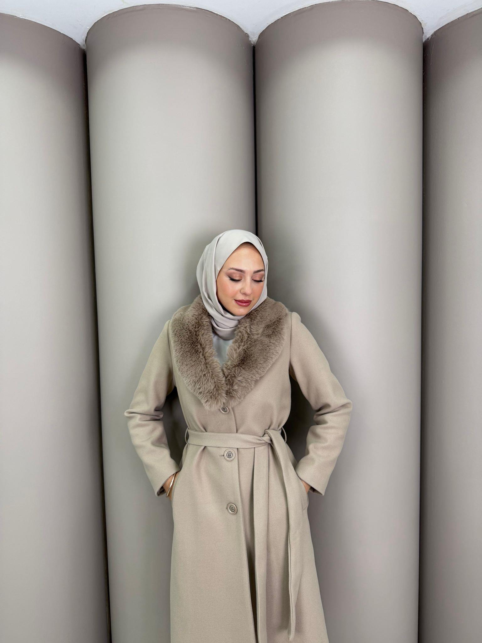 En Yeniler
Yakası Kürklü Kaban Vizon