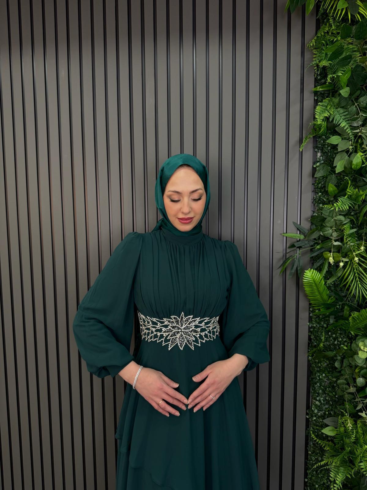 En Yeniler
Yaren Abiye Zümrüt Yeşil