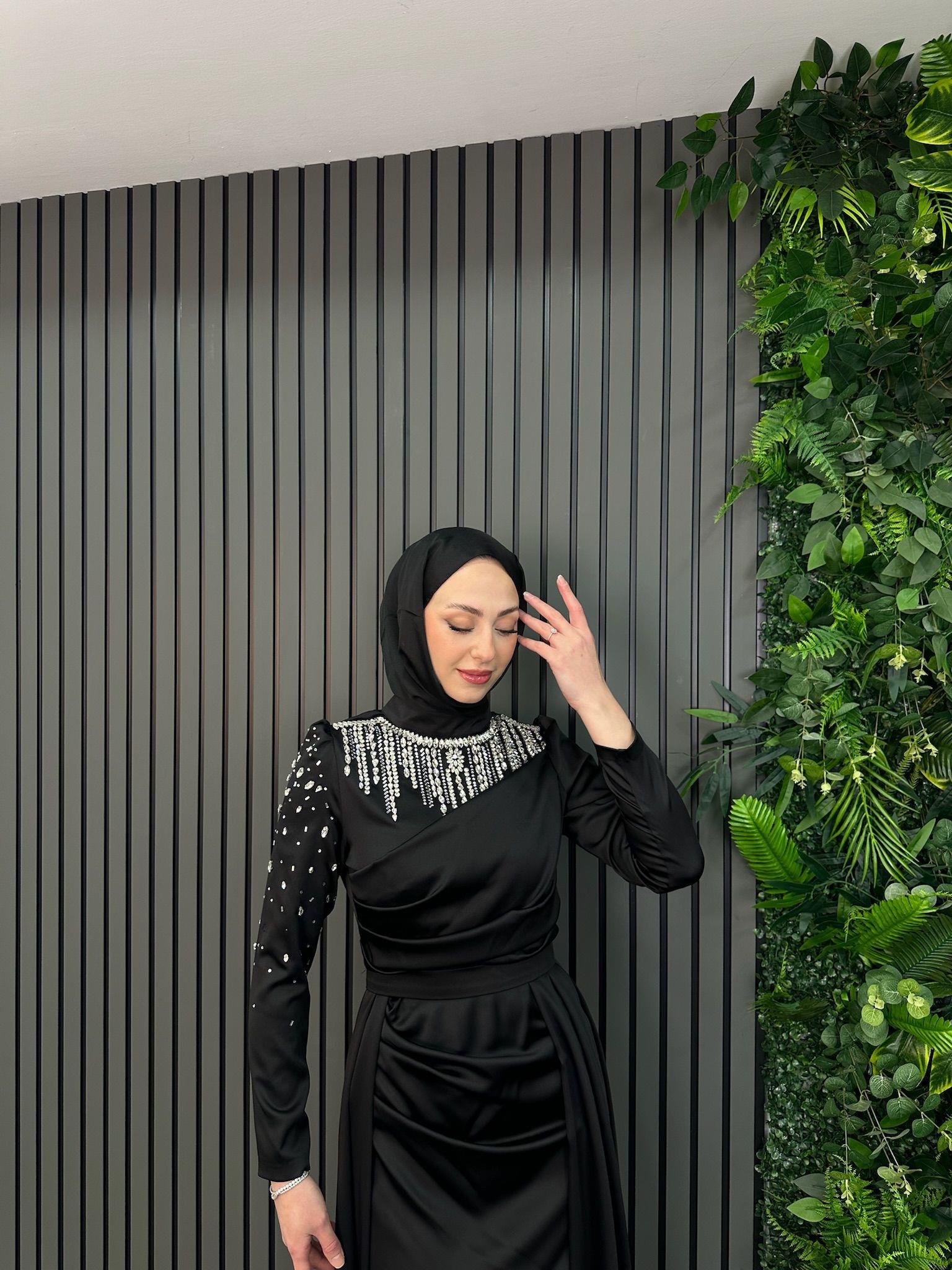 Giyim
Seren Abiye Siyah