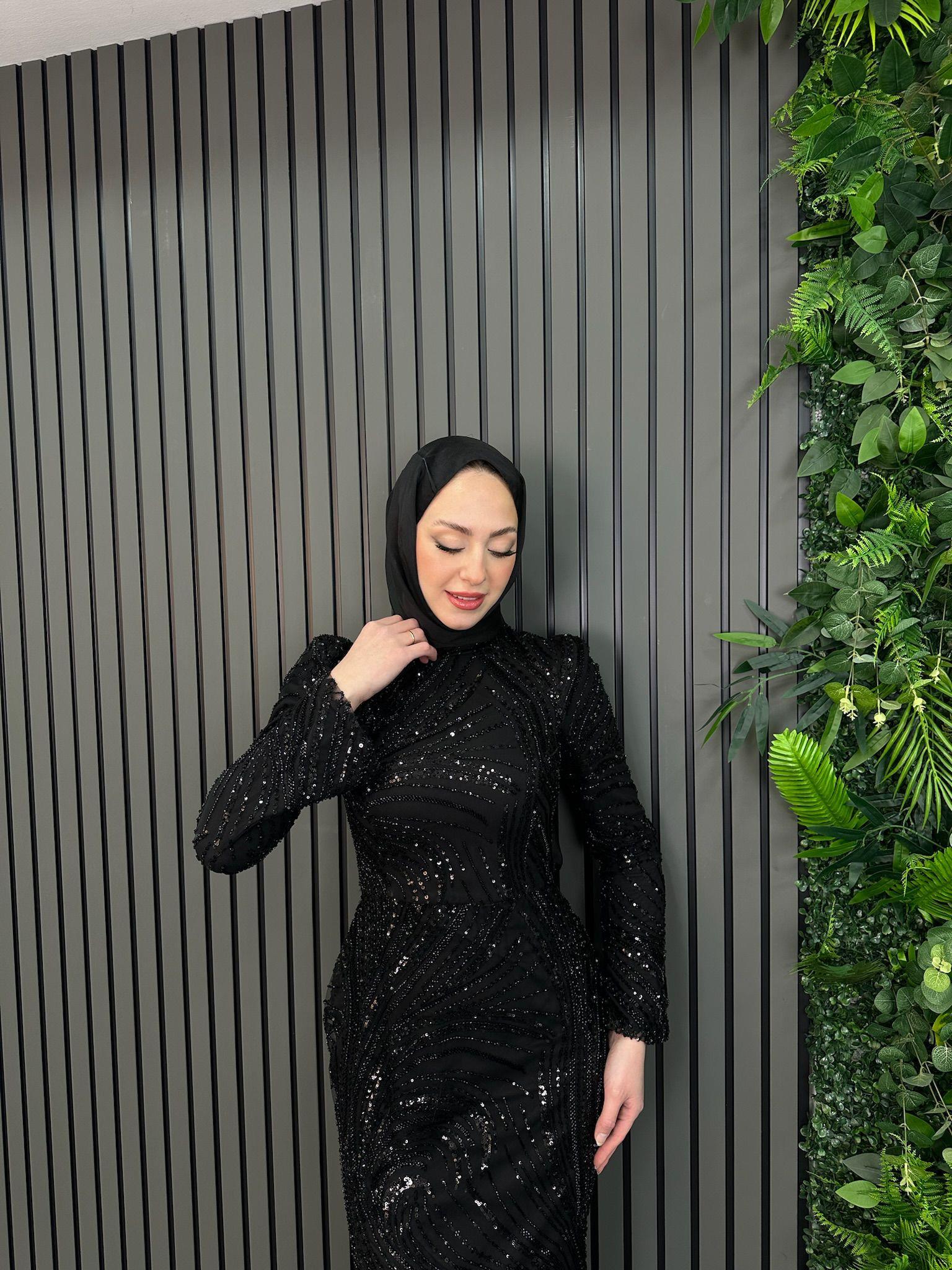 Giyim
Sierra Abiye Siyah