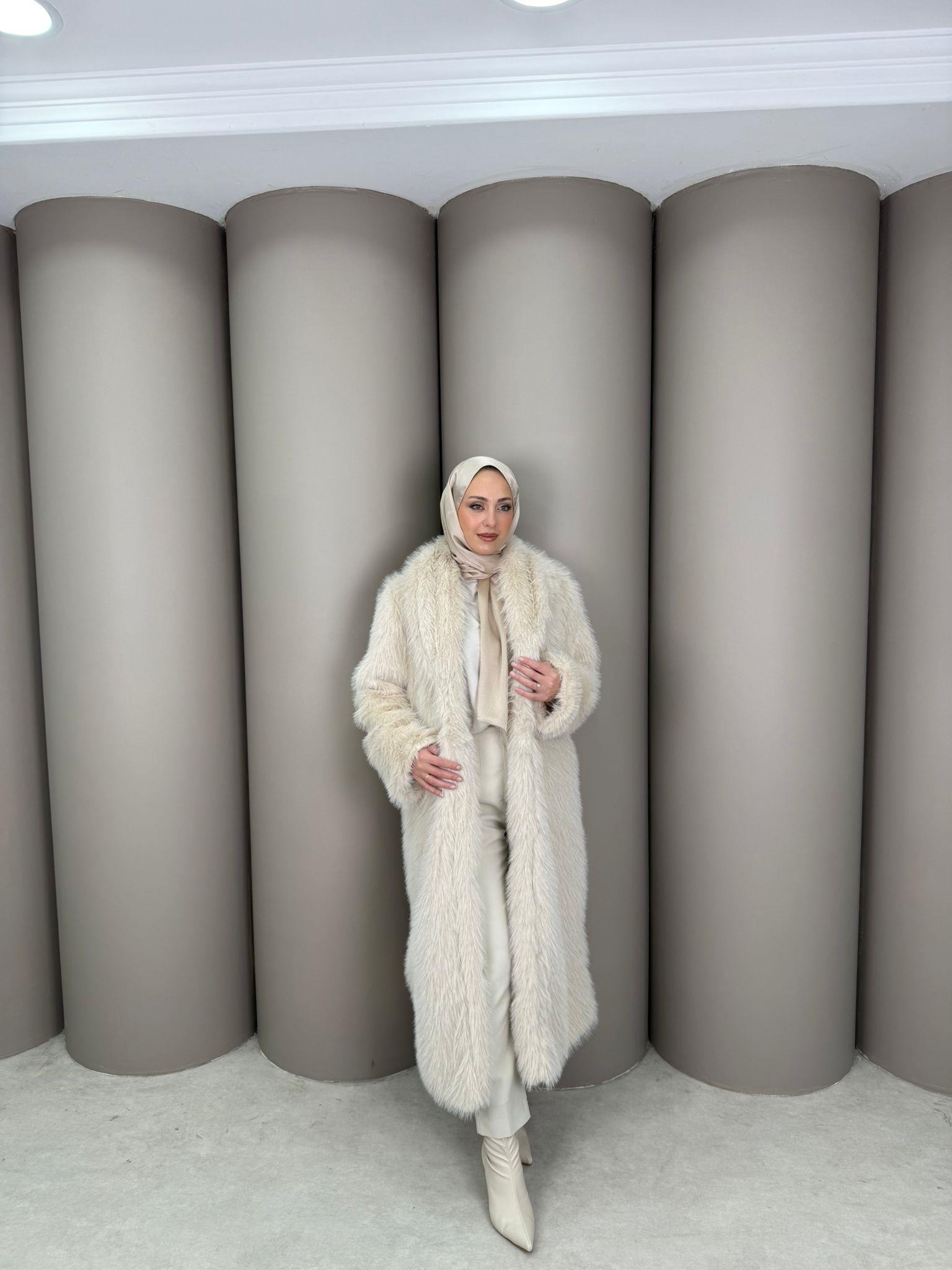 Kaban
Noir Kürk Kaban