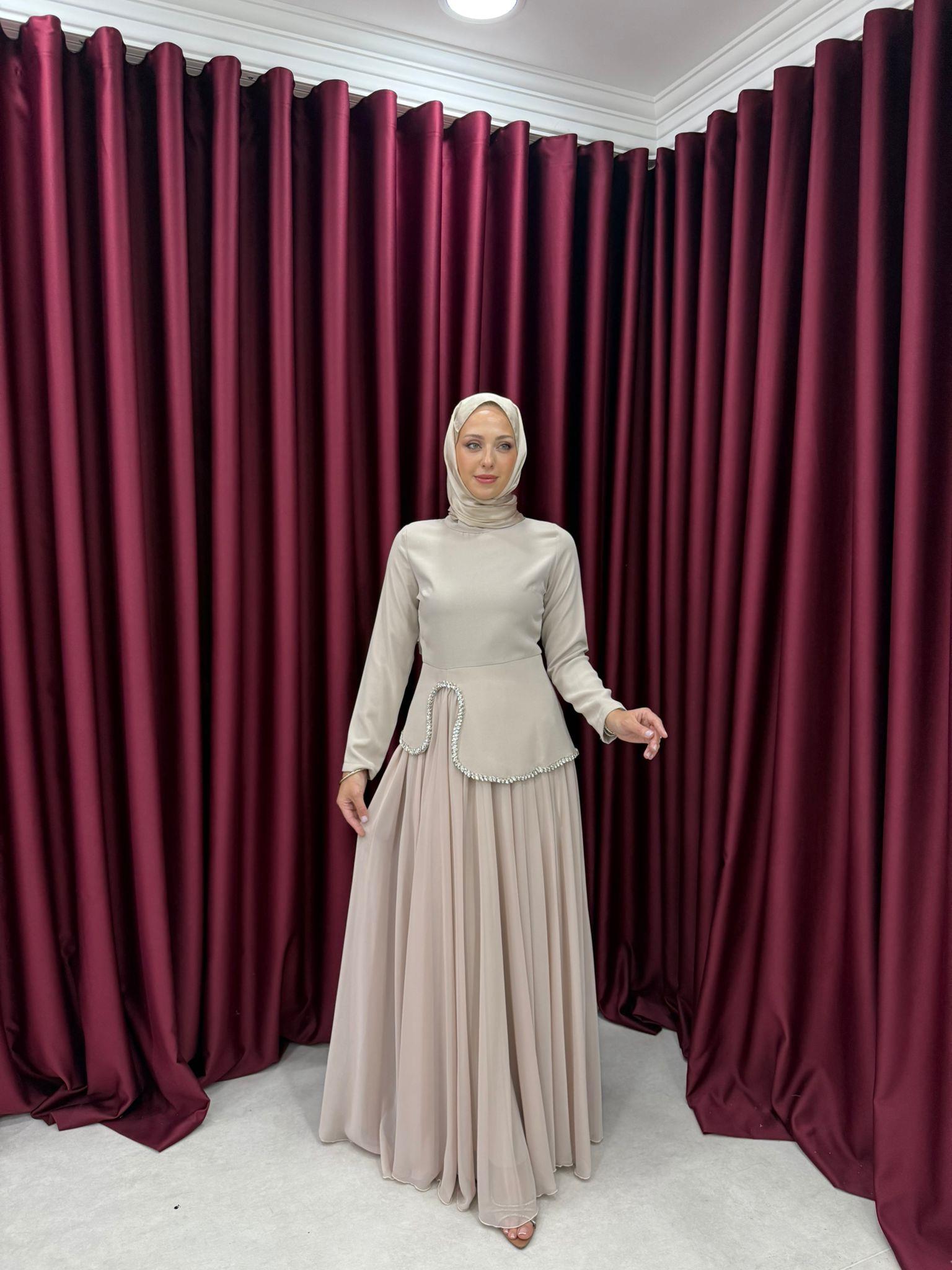 Takım
Bade Takım Krem