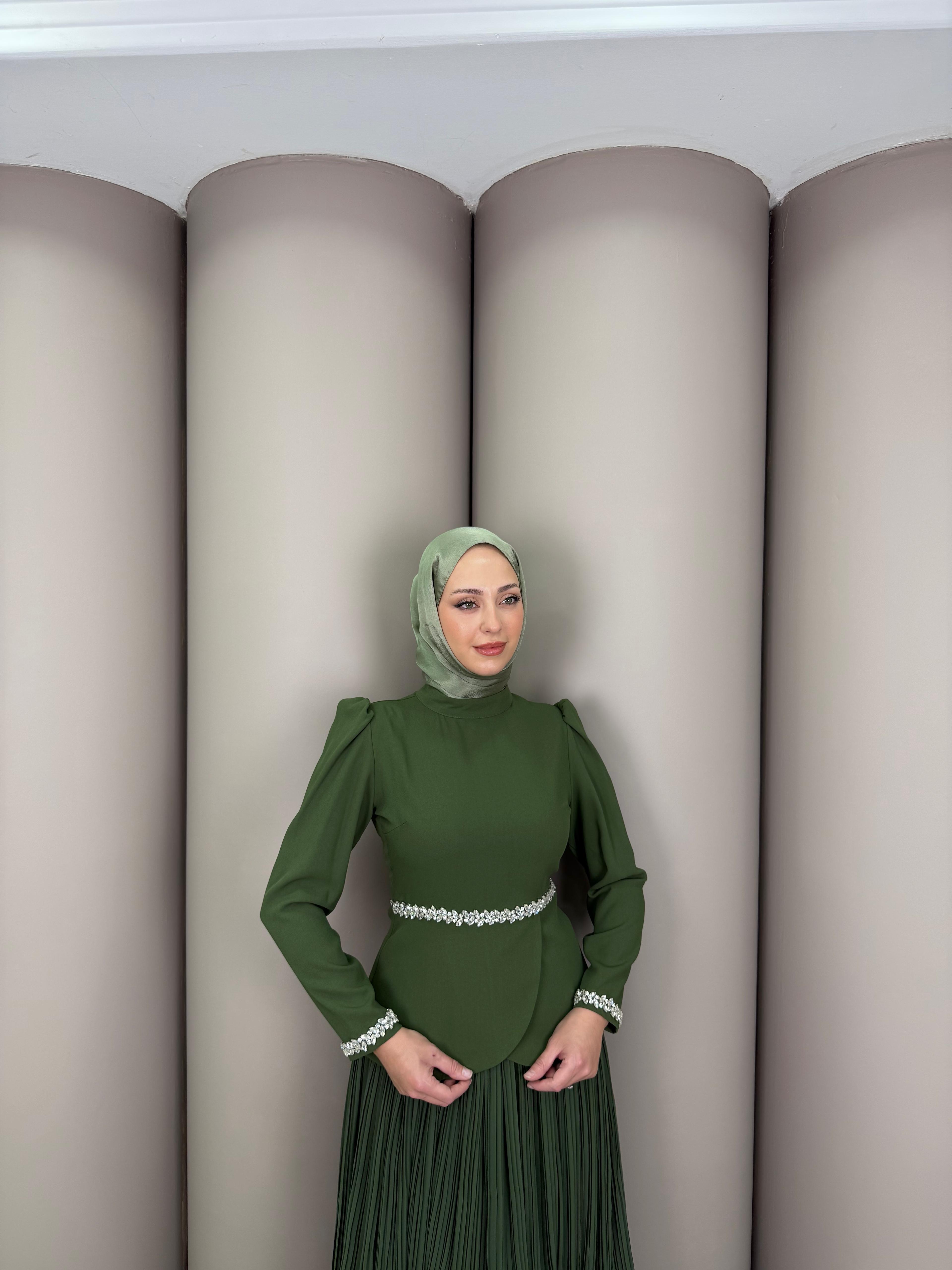 Takım
Melis Takım Haki Yeşil