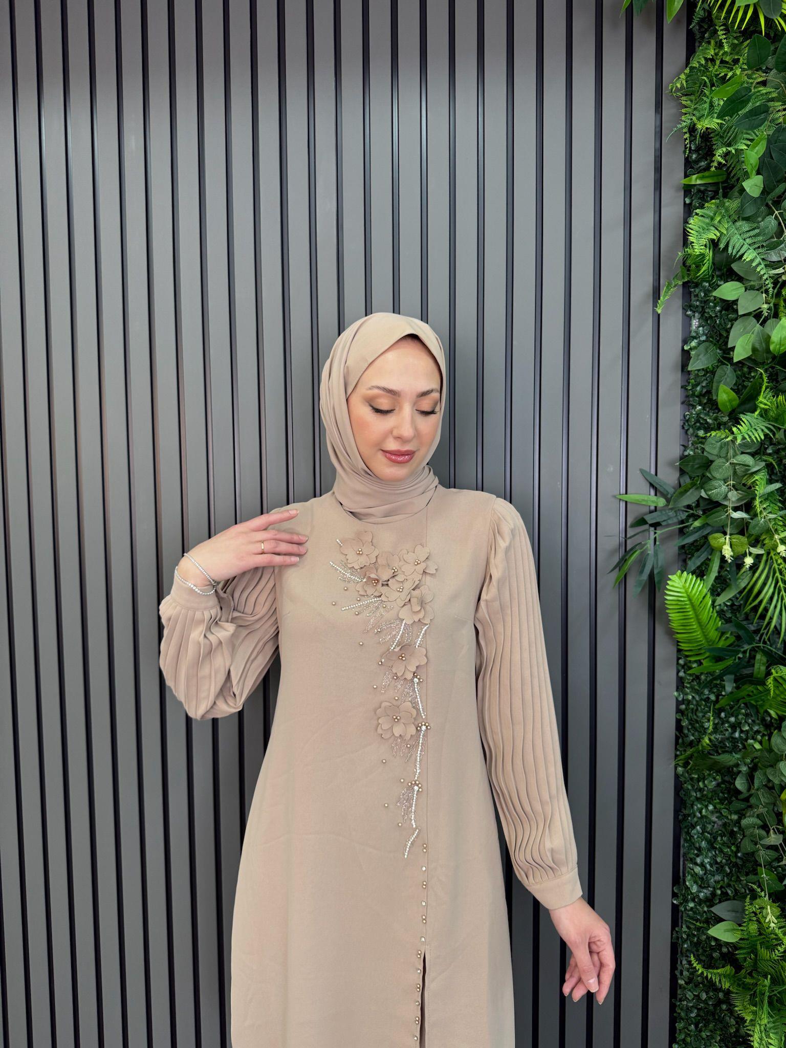 Takım
Nalan Takım Bej