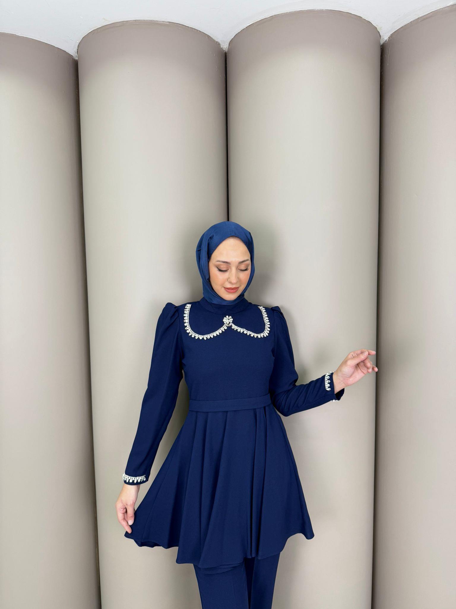 Takım
Tülin Takım Lacivert