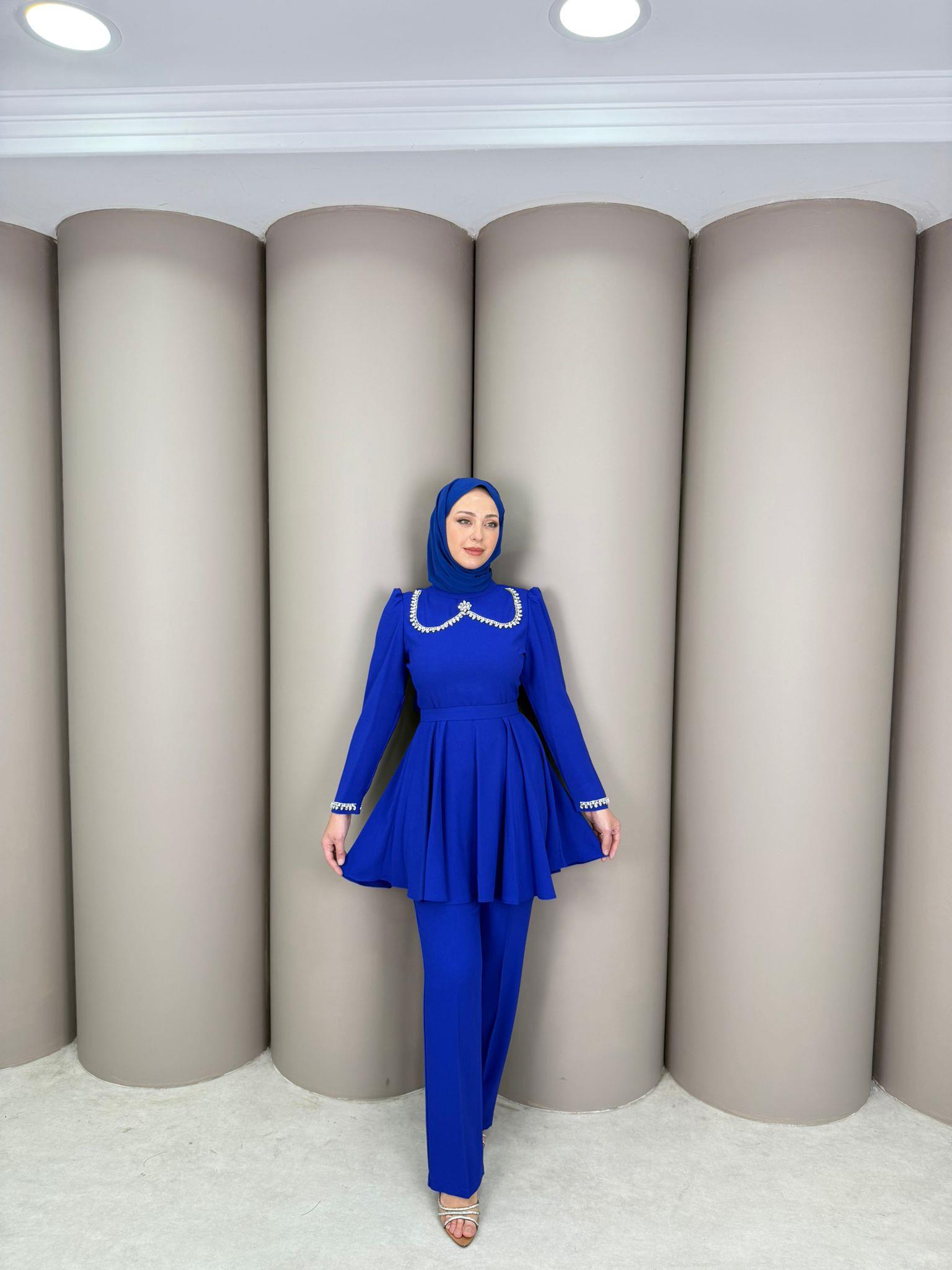 Takım
Tülin Takım Saks Mavi