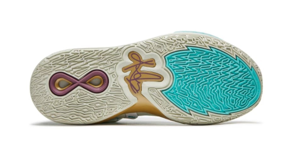 DC9134-002Nike Kyrie Infinity 