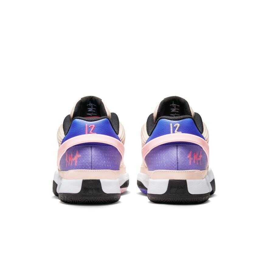 DR8785-802Nike JA1 
