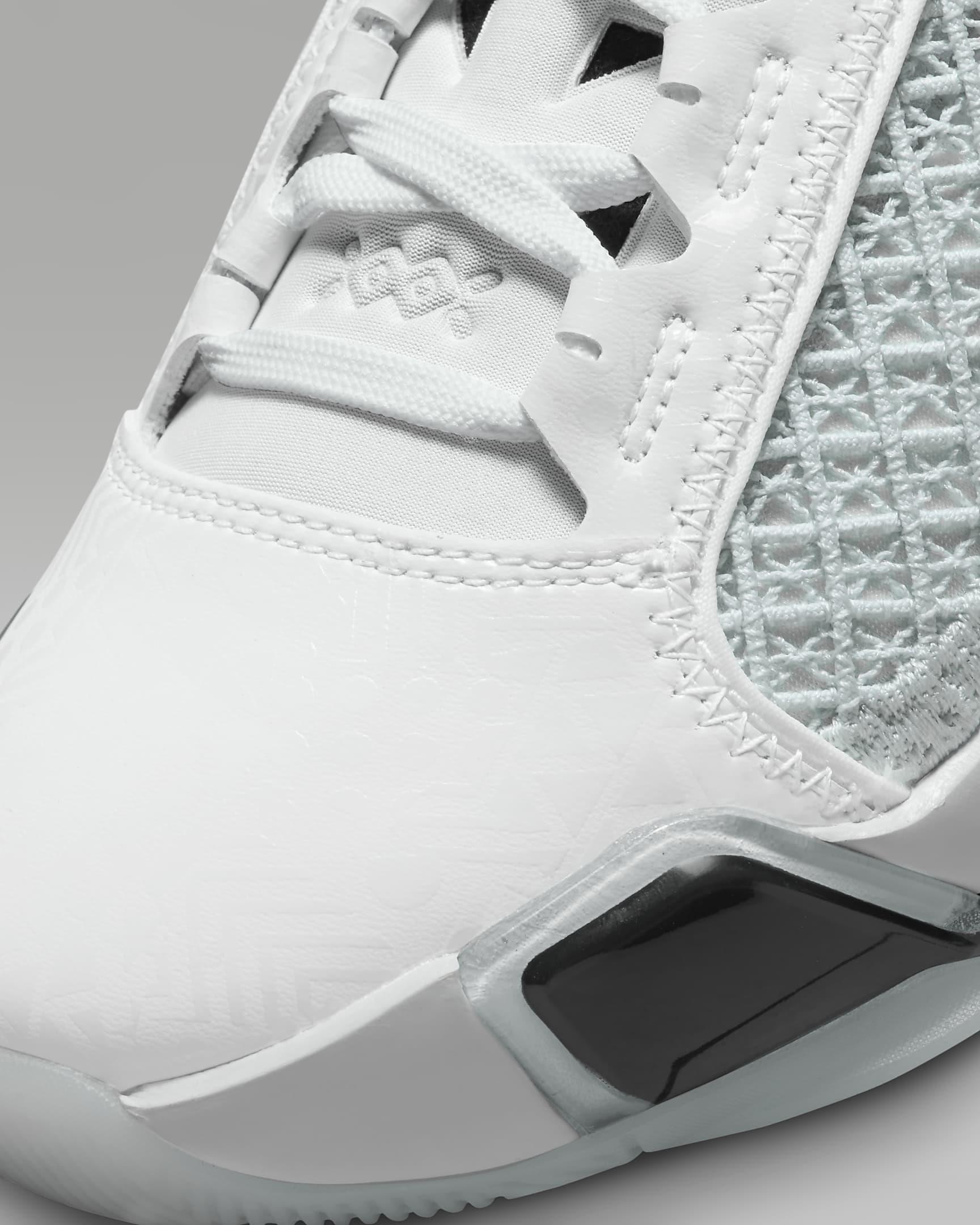 FN7481-100Air Jordan XXXVIII 