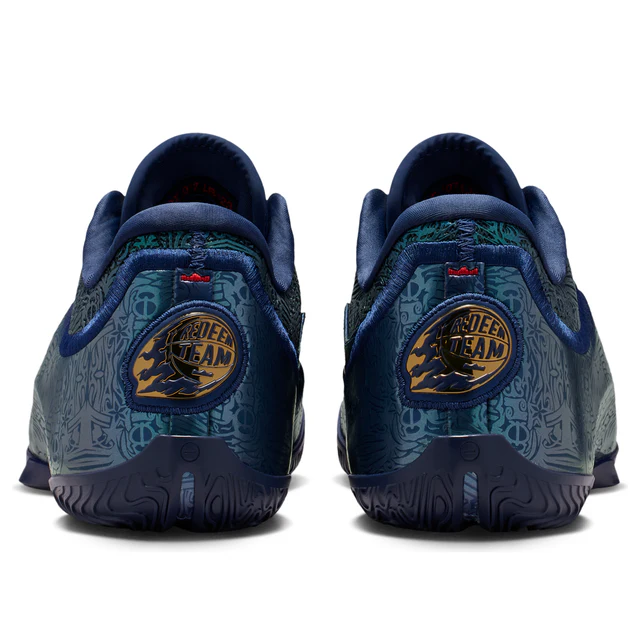 IH1513-400Nike LeBron XXIII 