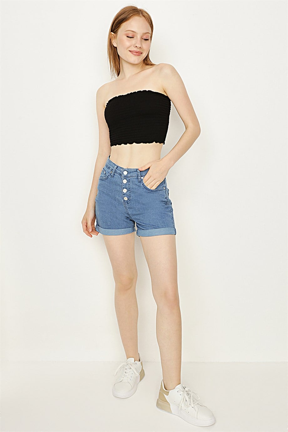 Kadın Düğmeli Mini Denim Şort