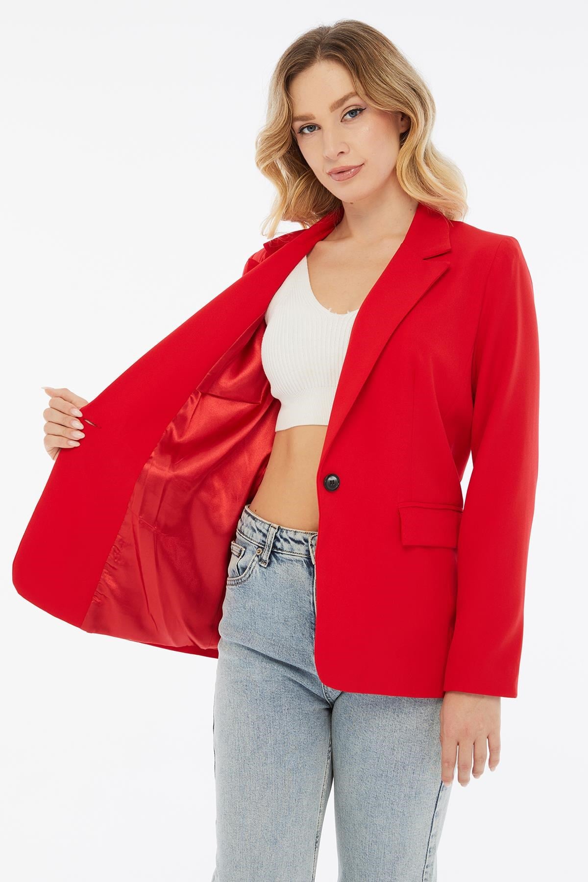 Kadın Tek Düğme Kapamalı Yırtmaç Detaylı Blazer Ceket