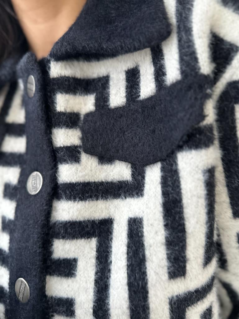 Angora Geometrik Desenli Ceket