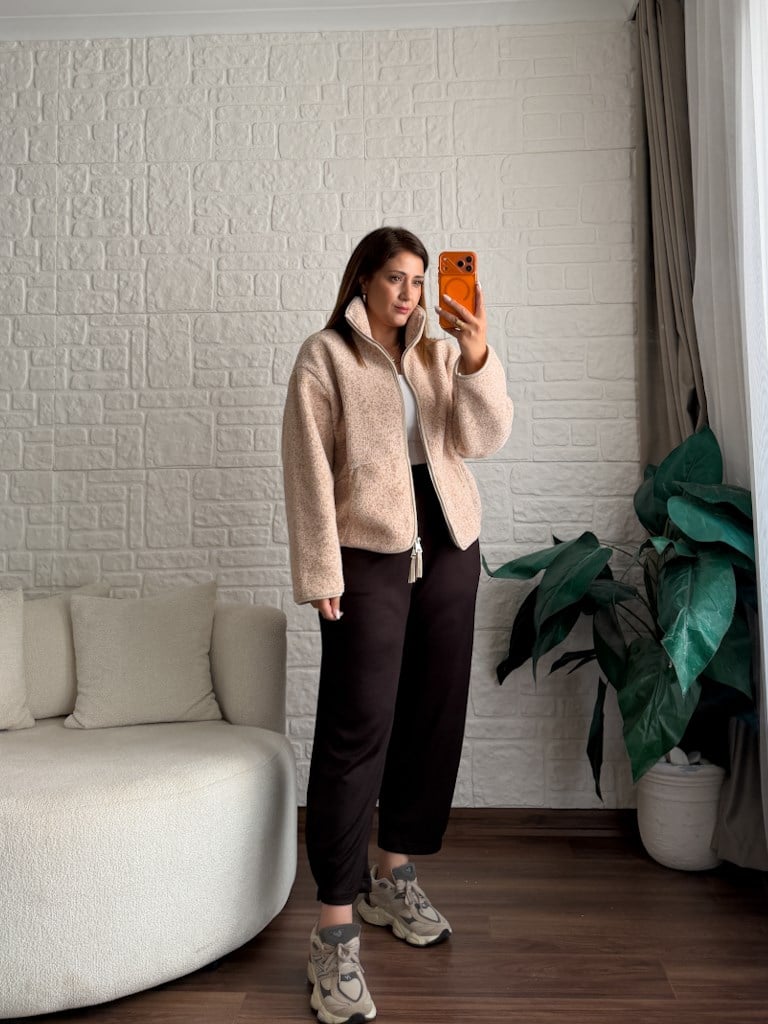 Bej Fermuarlı Polar Sweat Ceket