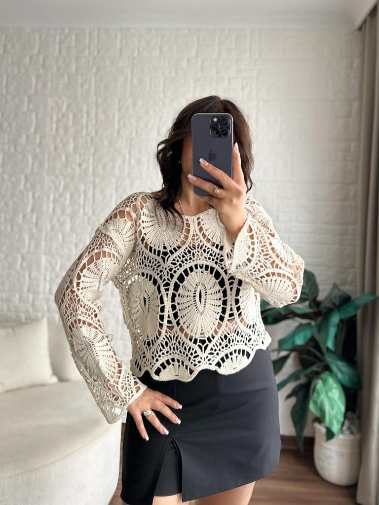 Bej Örme Detay Bluz