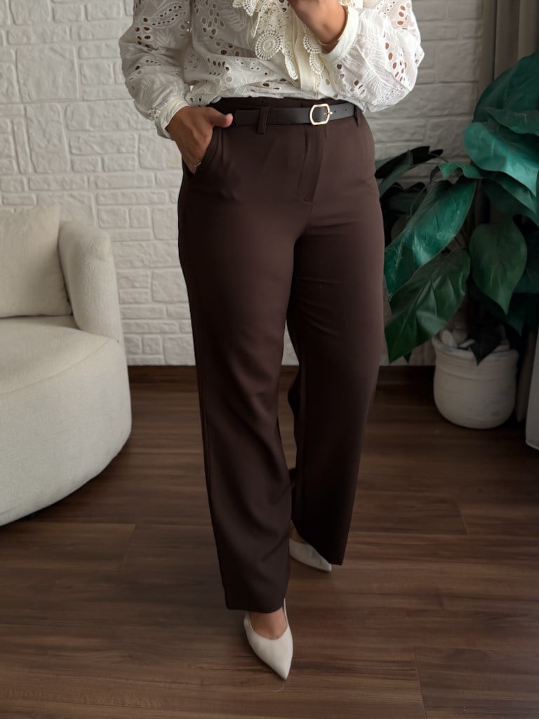 Beli Kemerli Bol Paça Kumaş Pantolon