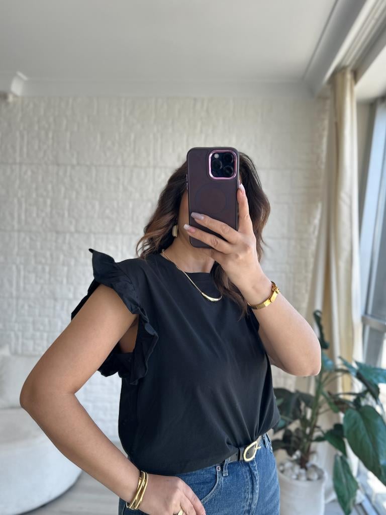 Bisiklet Yaka Kol Fırfır Detaylı Basic Tişört Siyah