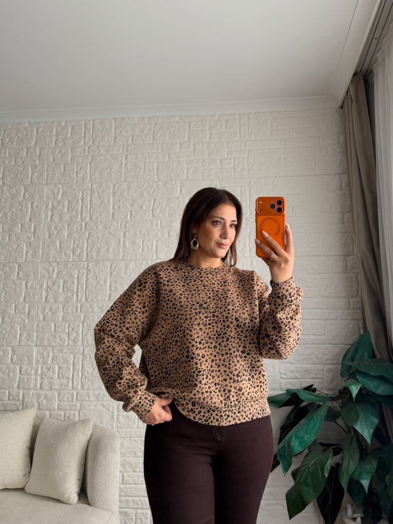 Bisiklet Yaka Leopar Desenli İçi Şardonlu Sweatshirt