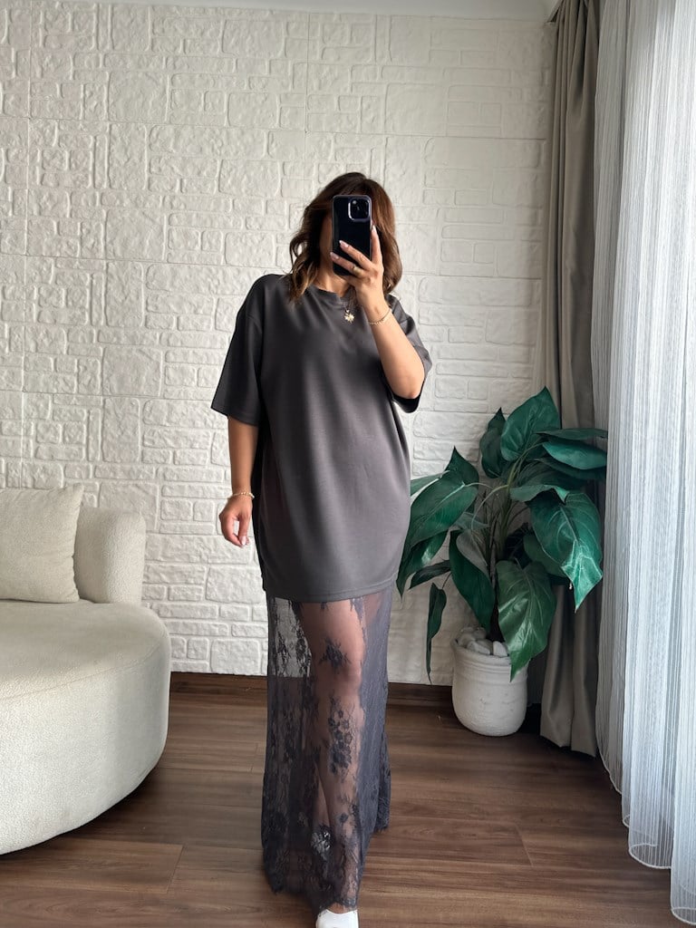 Bisiklet Yaka Oversize Etek Ucu Dantel Detaylı Modal Elbise