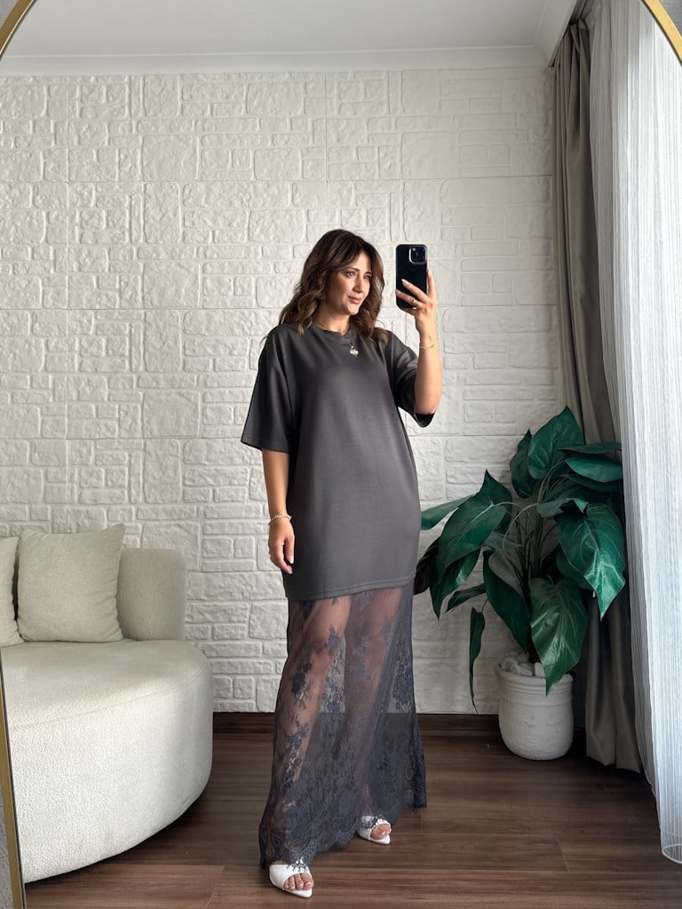 Bisiklet Yaka Oversize Etek Ucu Dantel Detaylı Modal Elbise