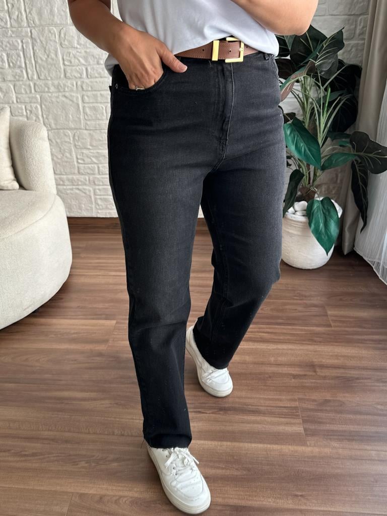 Büyük Beden Kesik Paça Straight Jean Pantolon Siyah