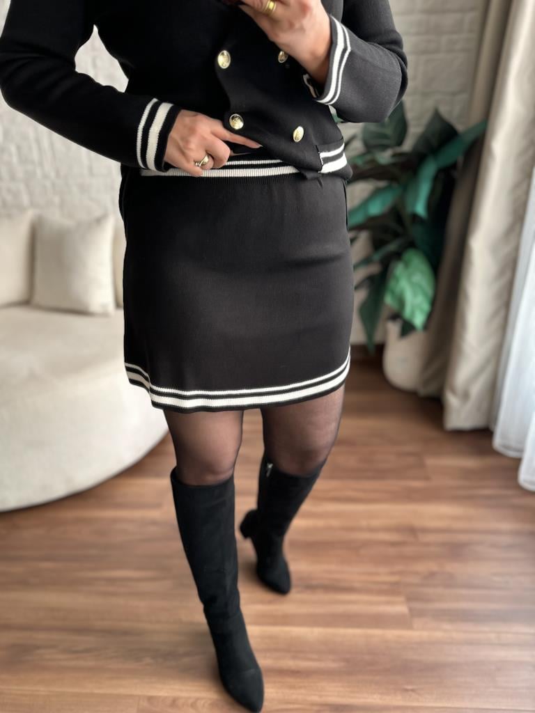 Çelik Örme Çift Kat Dokuma Ceket Etek Triko Takım Siyah