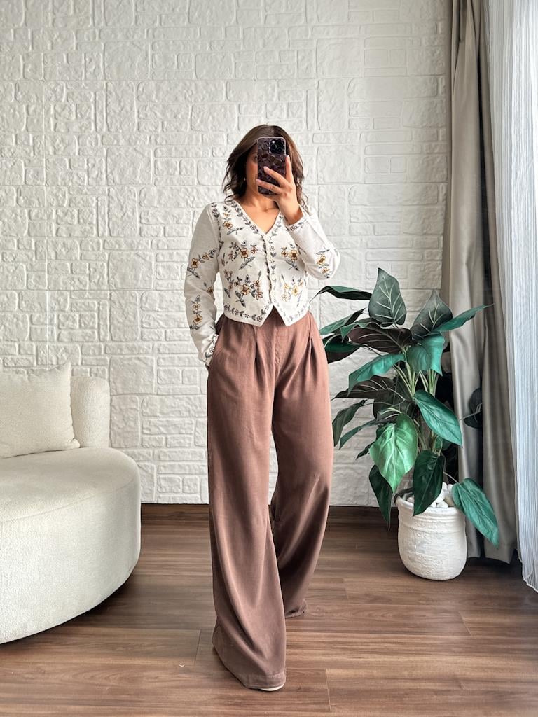 Çiçek Nakış İşlemeli Keten Ceket